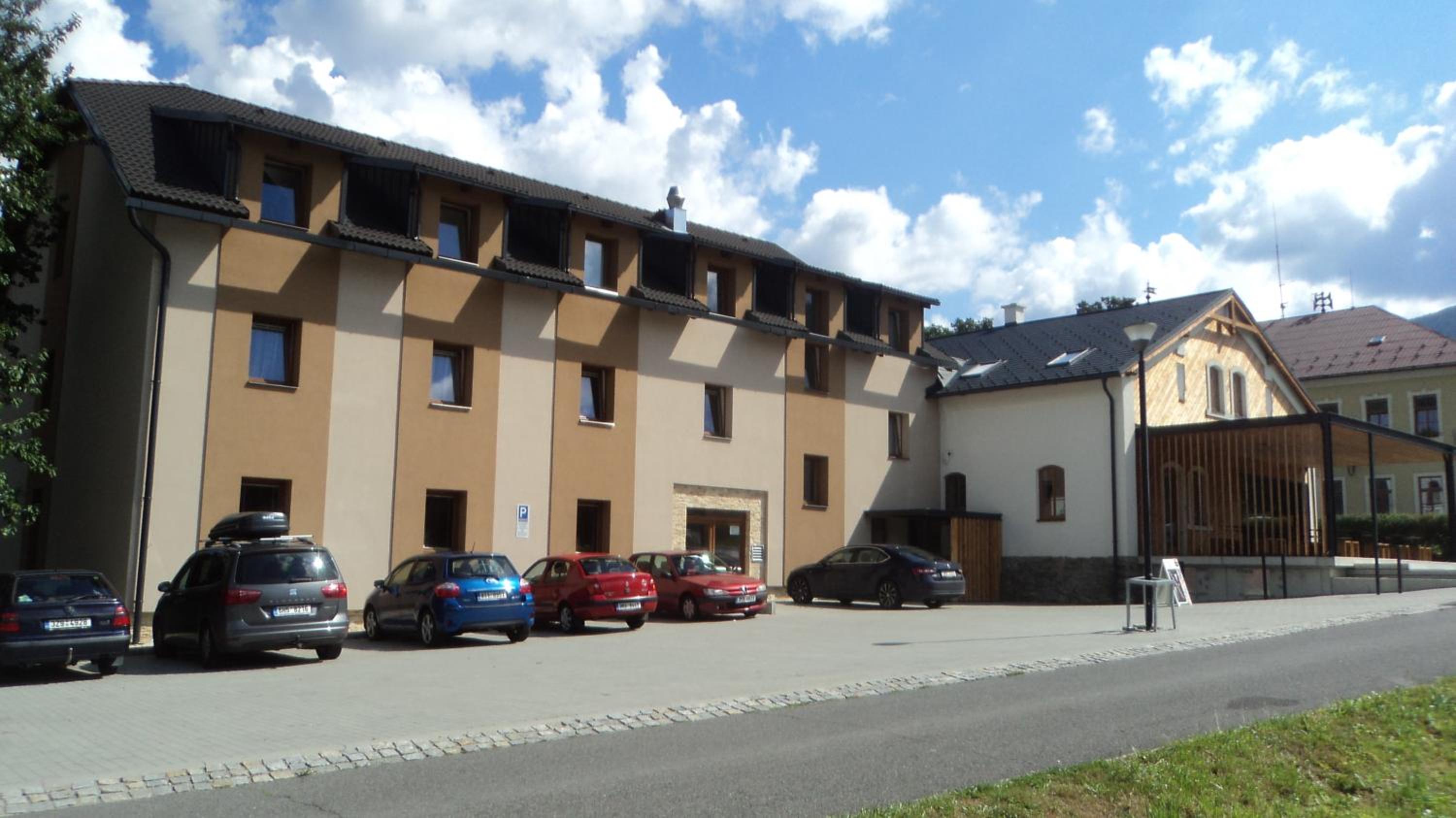 Photo 11