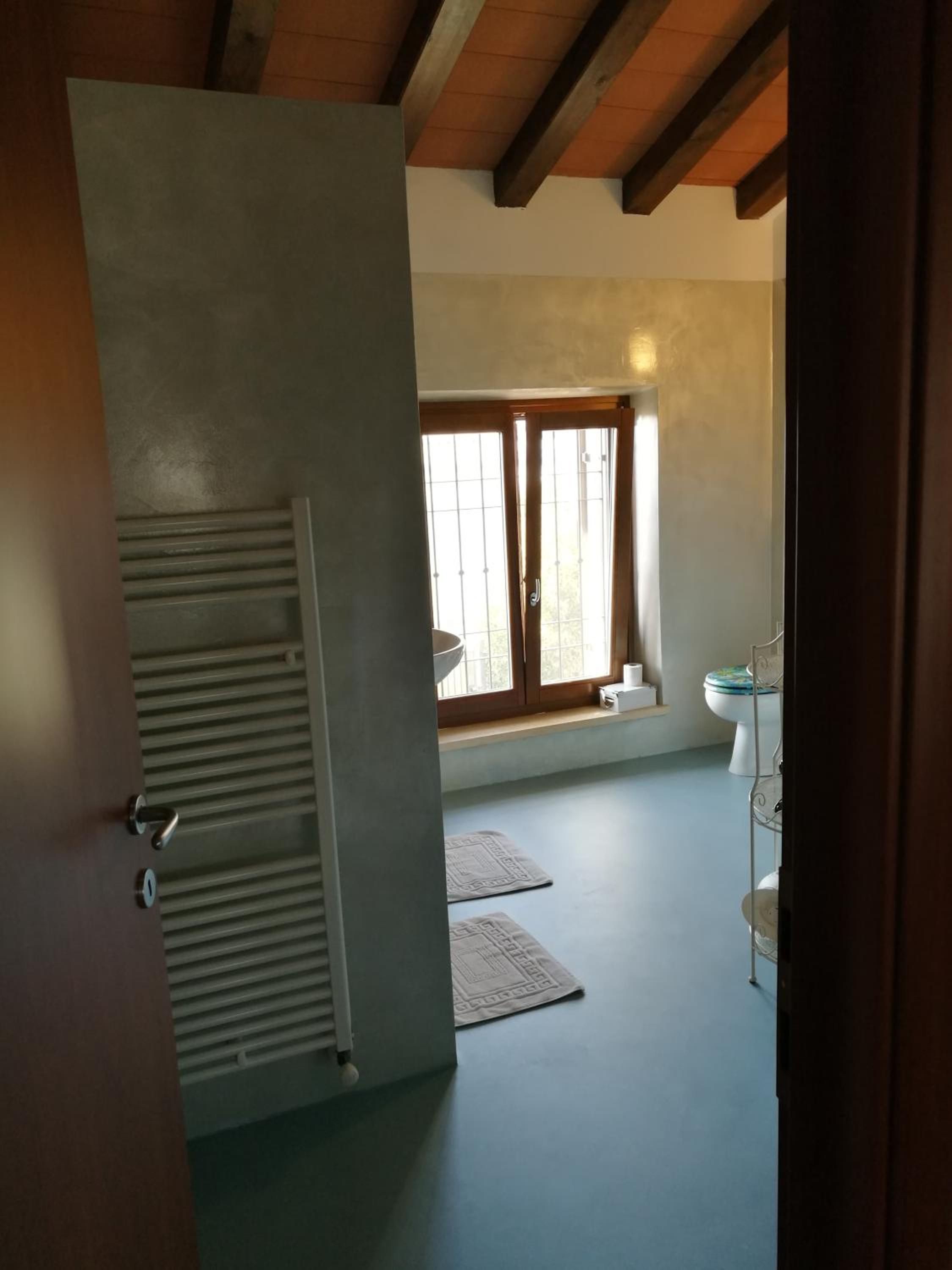 Photo 32