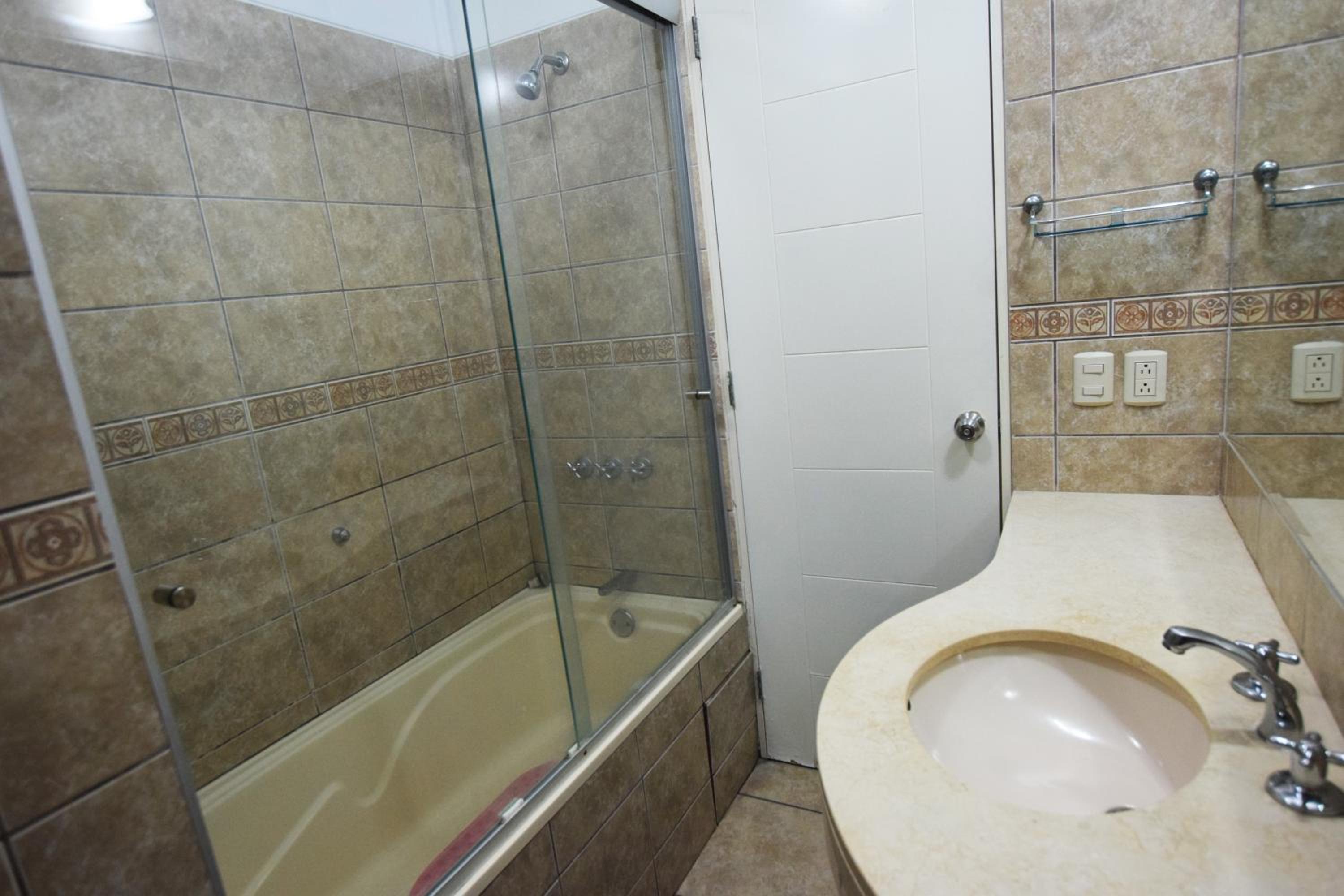 Miraflores Apartments 109 Tejada Ave by Private Host