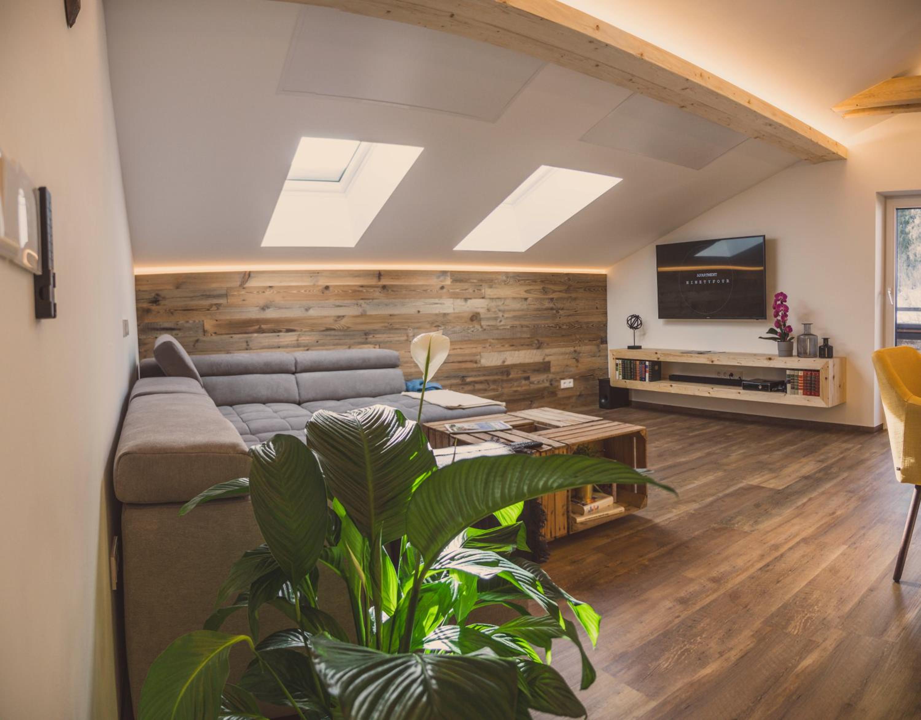 Apartment NinetyFour