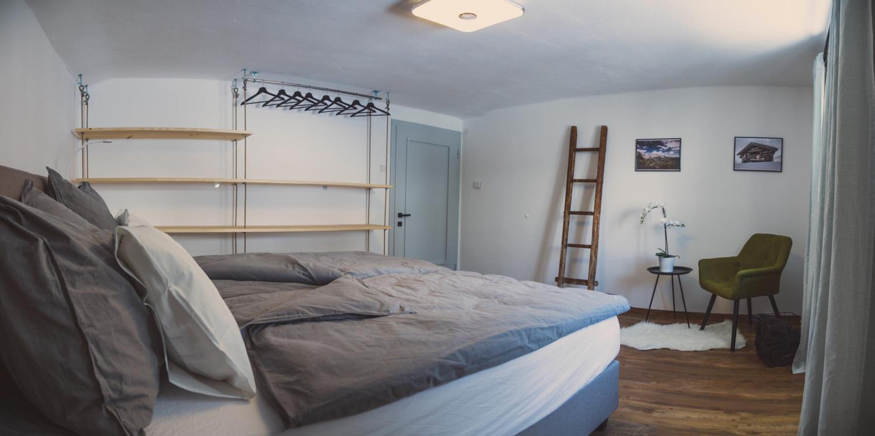Apartment NinetyFour