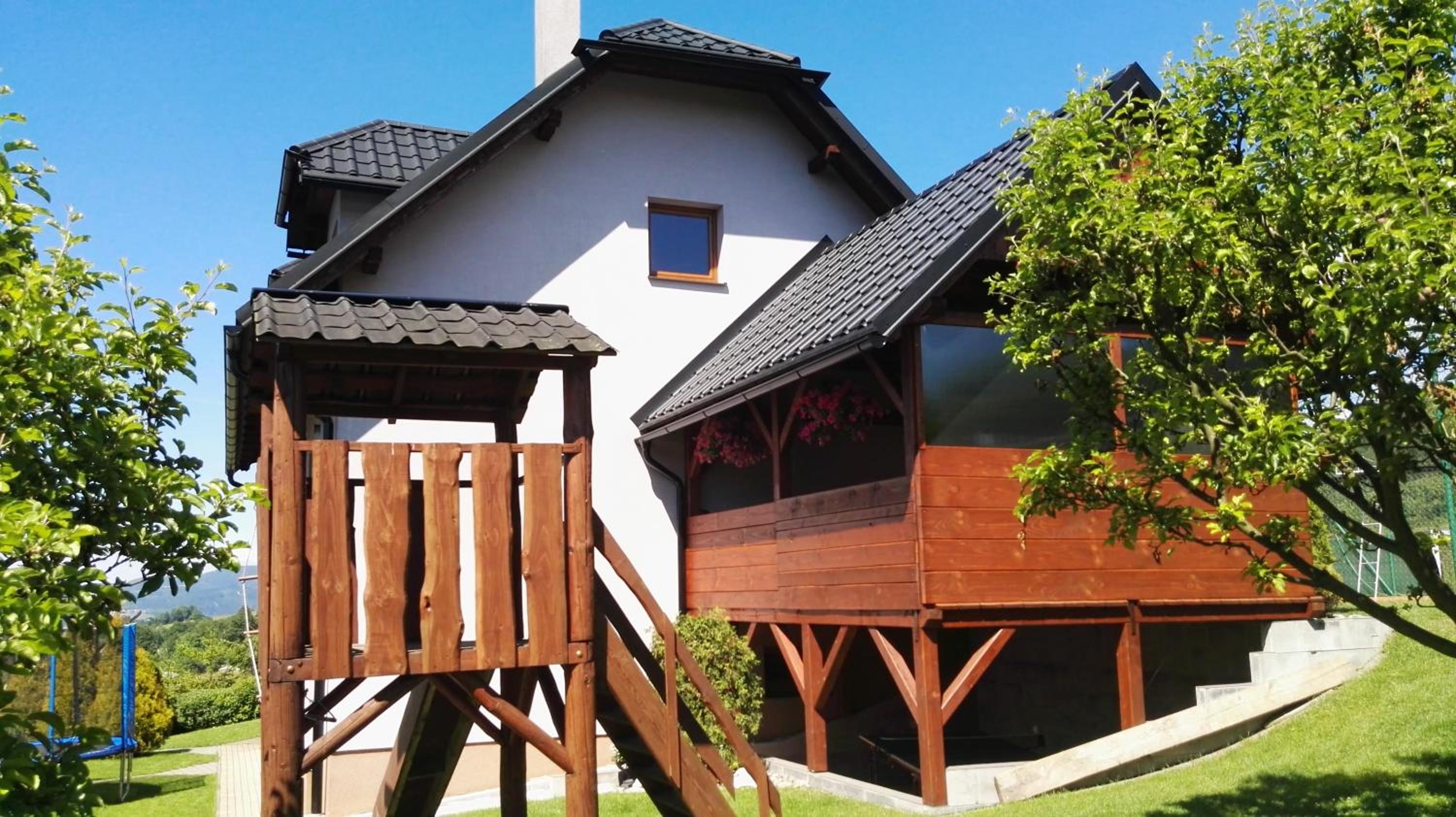 Apartmány u tenisového kurtu