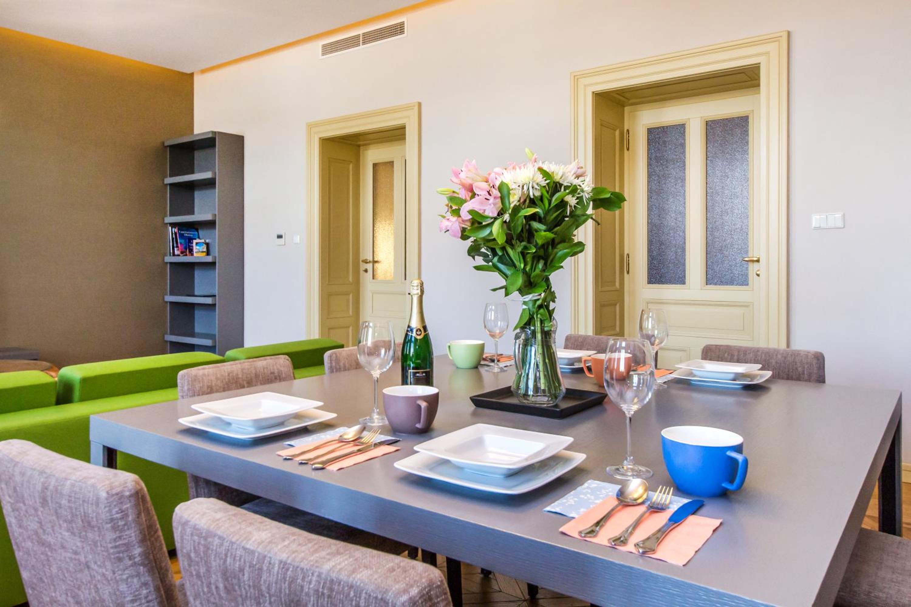 Bellevue Apartment