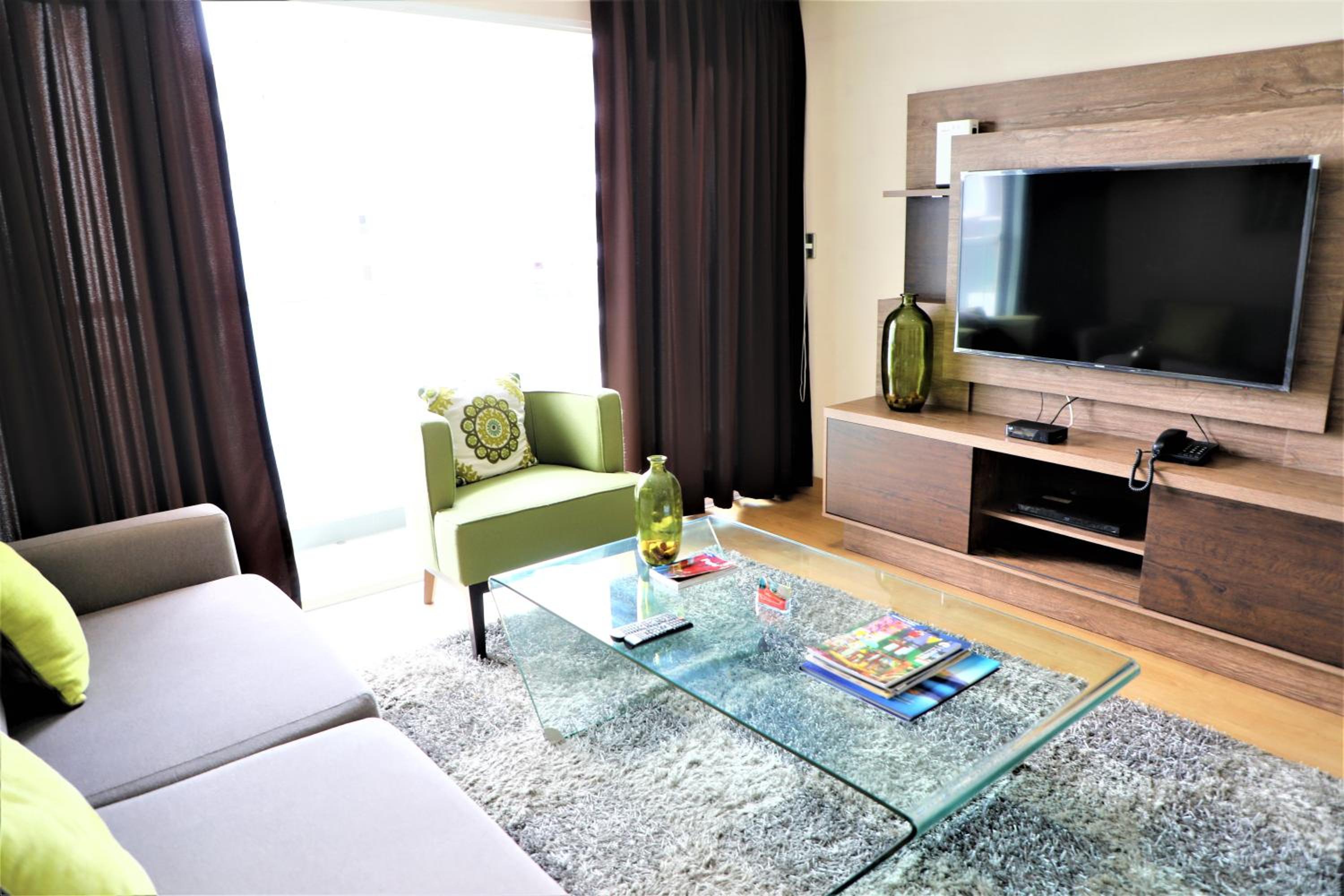 Miraflores Apartments 570 Pardo Ave by Private Host