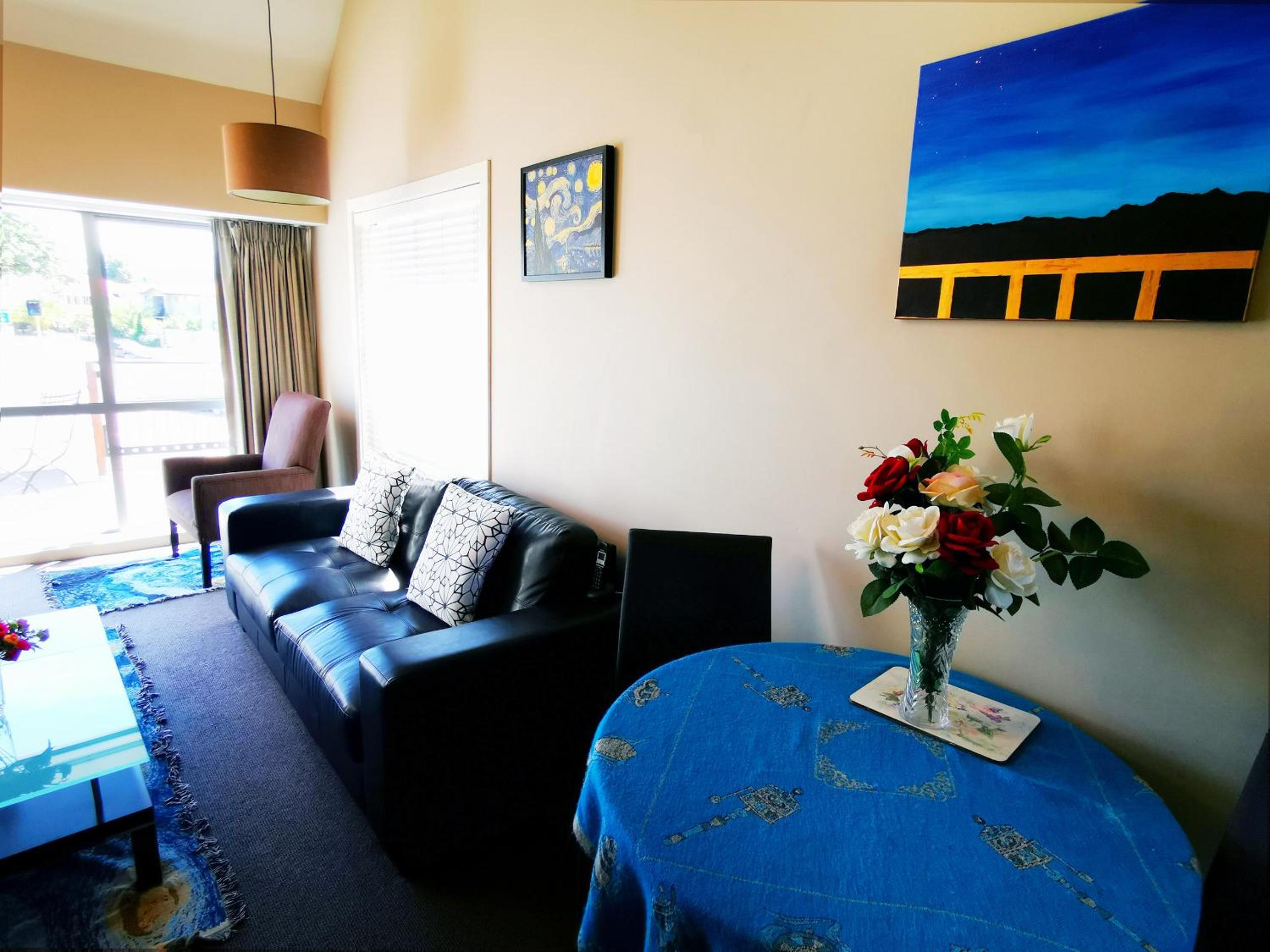 Belmont Motor Inn - Image 4