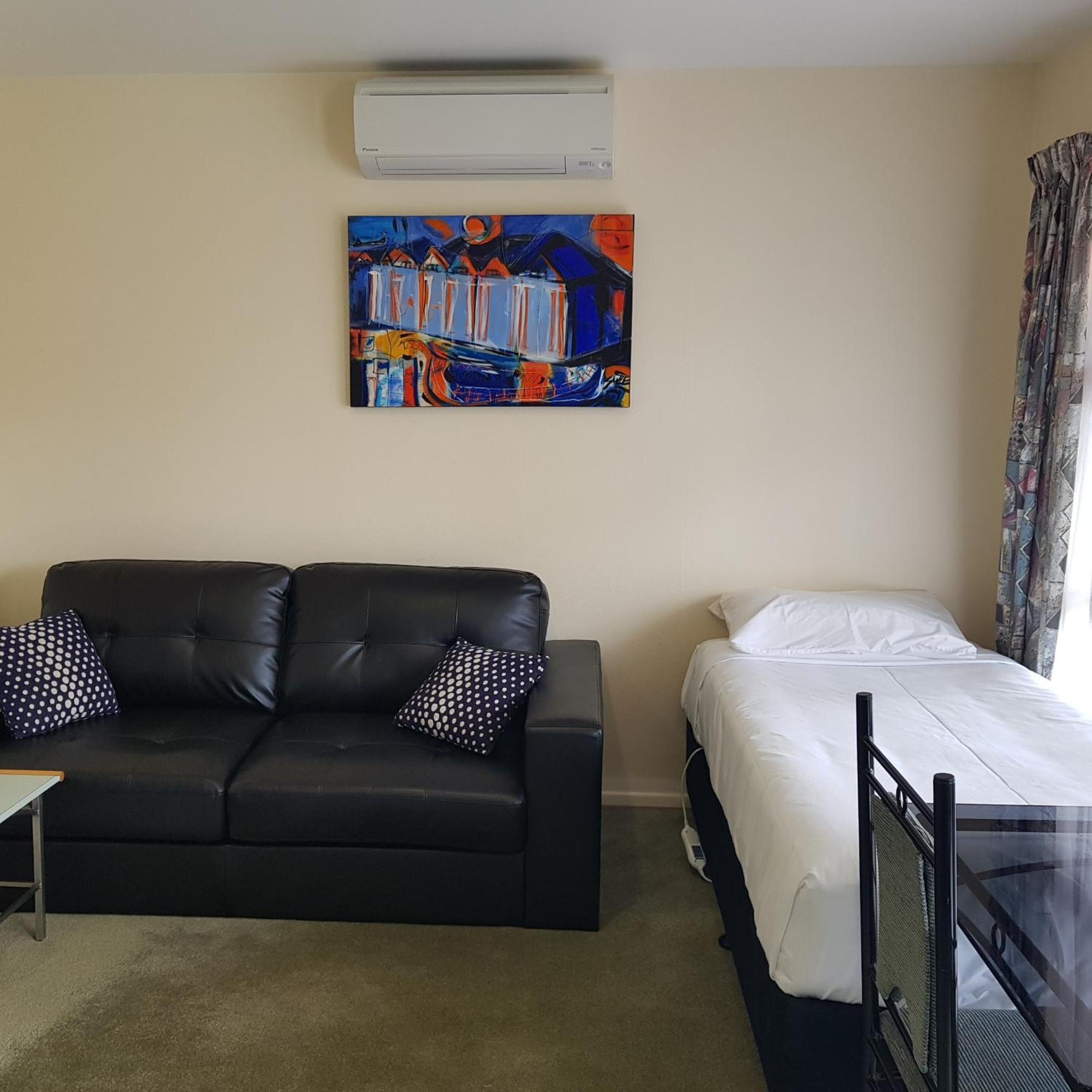 Pavilion Motel & Conference Centre