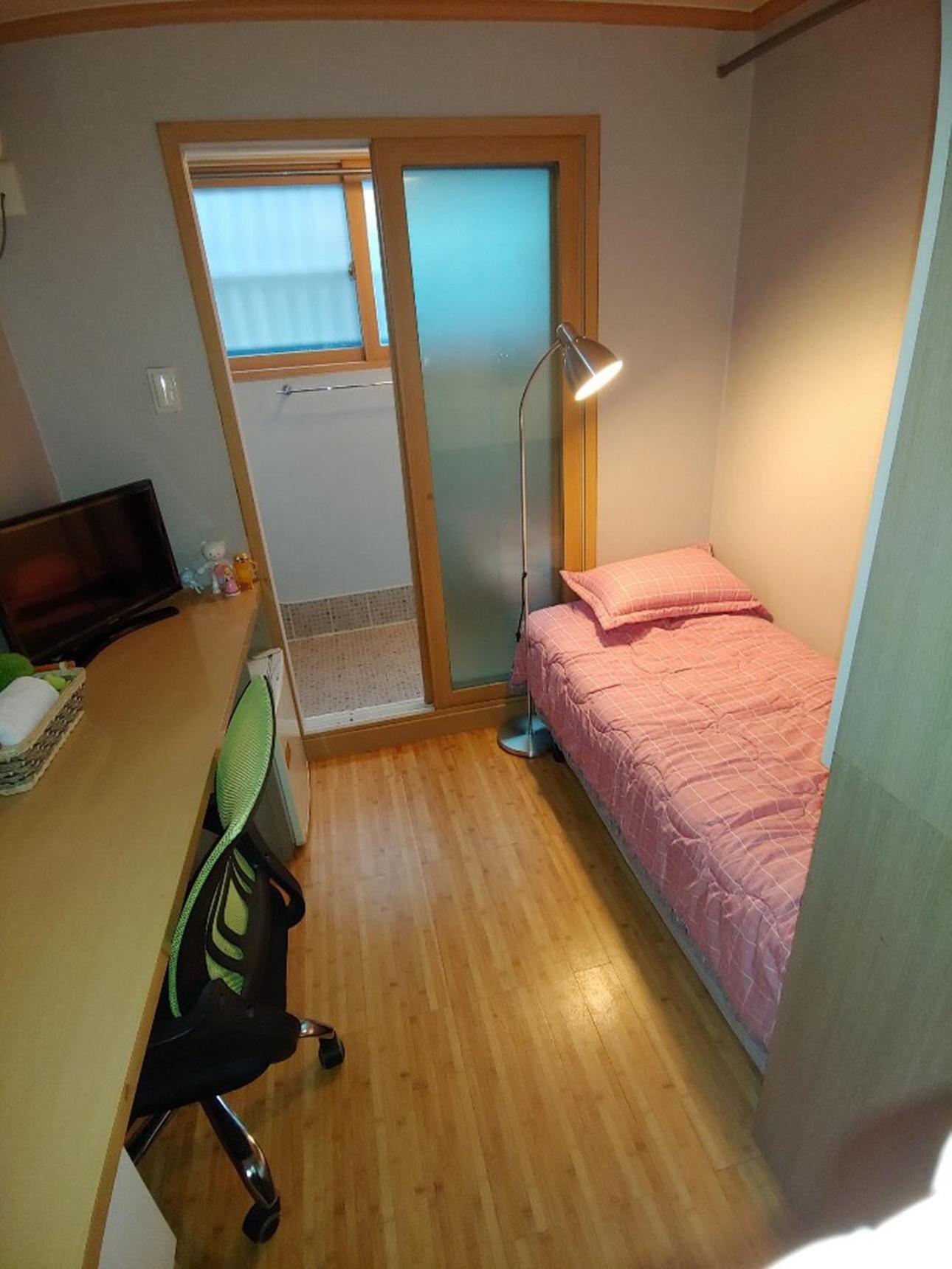 Photo 6