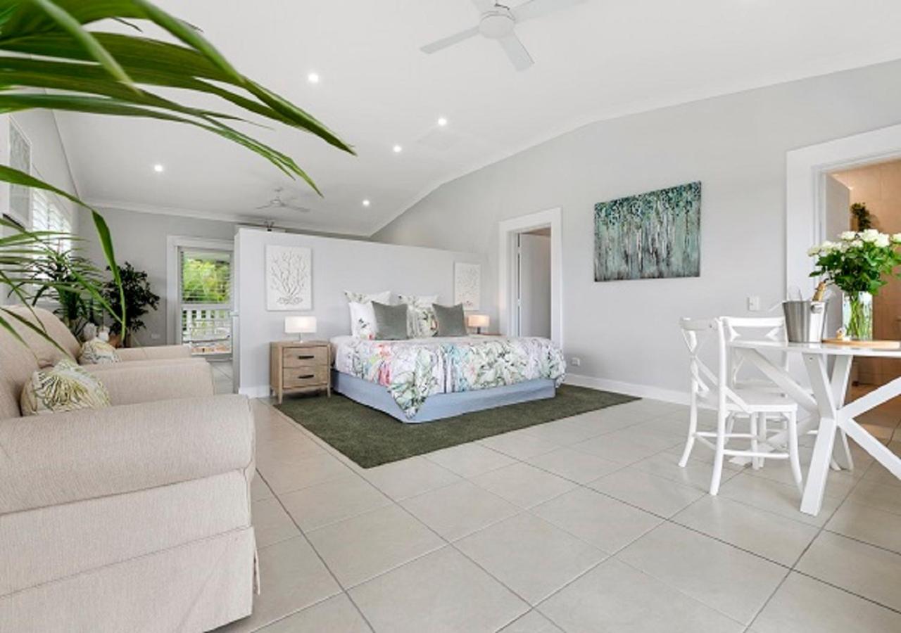 The Country House at Hunchy Montville