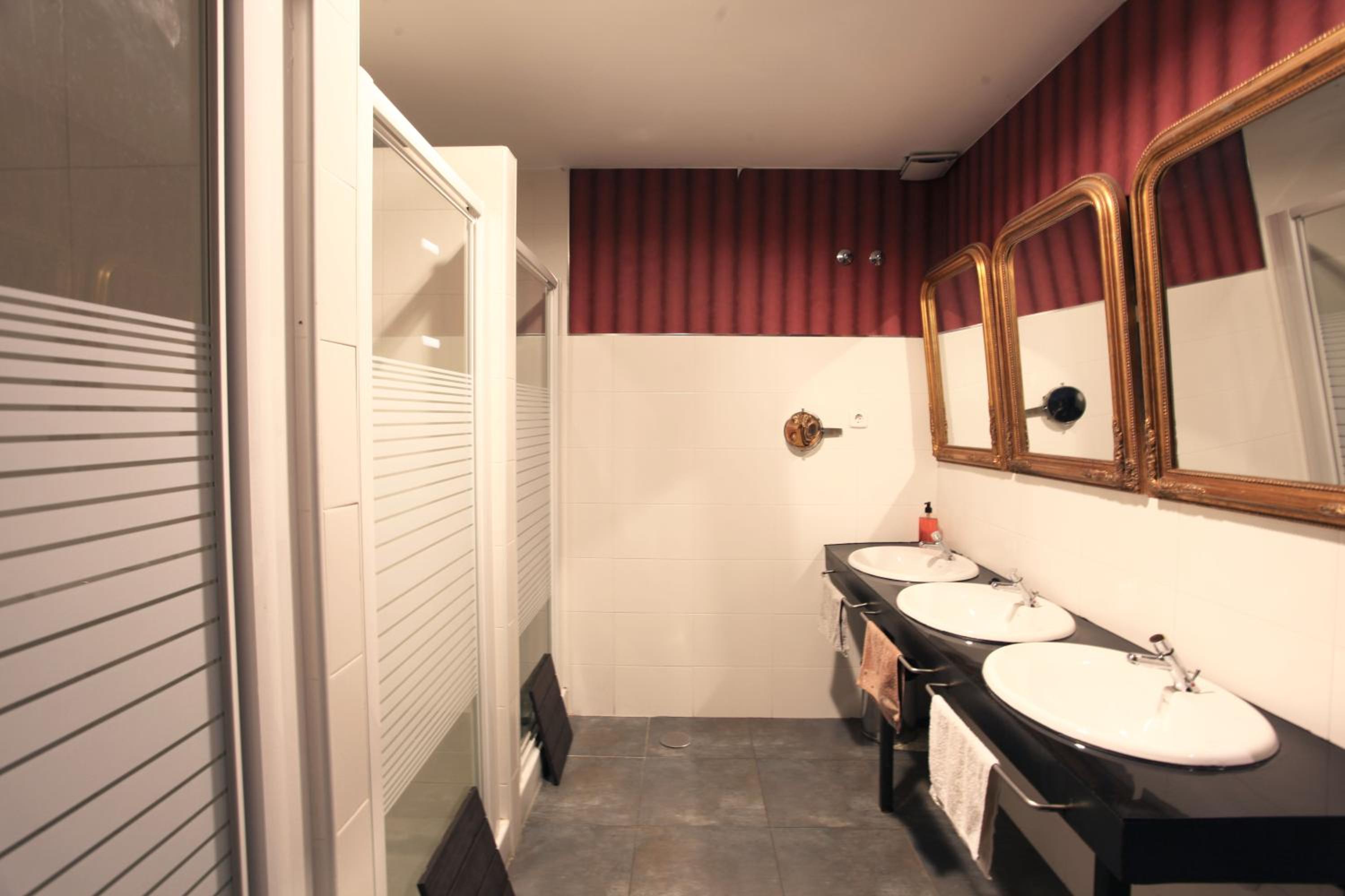Hostels Meetingpoint