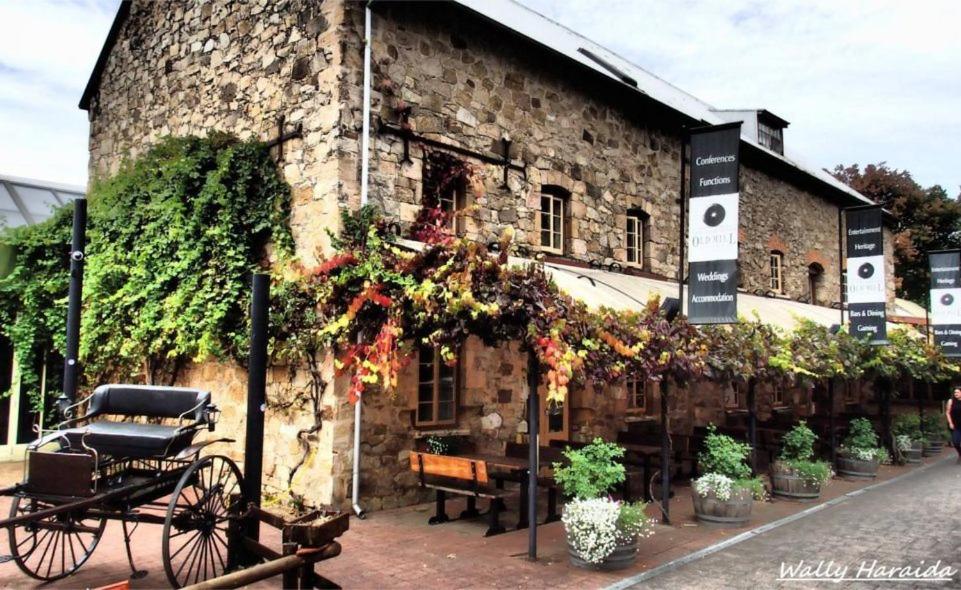 Adelaide Hills Escape