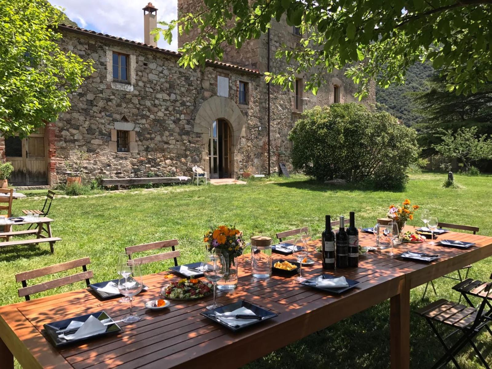 Masia de Vallforners view 3