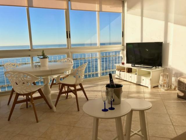 Los Fernandos, 1st line Beachfront Poniente, 2 bedroom apartment Ocean Terrace photo 2