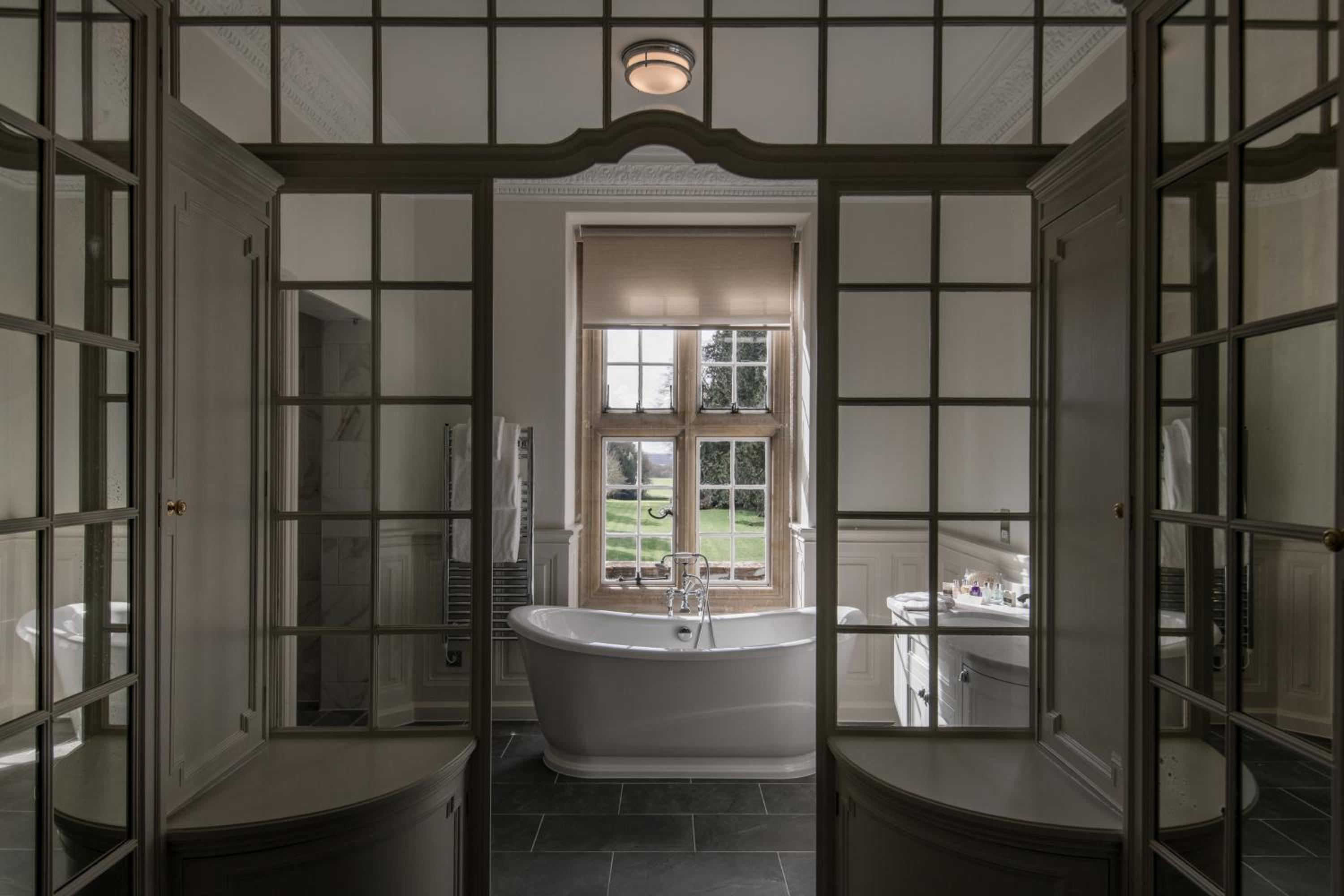 Hook Vacations - Tylney Hall Hotel - Property Image 3