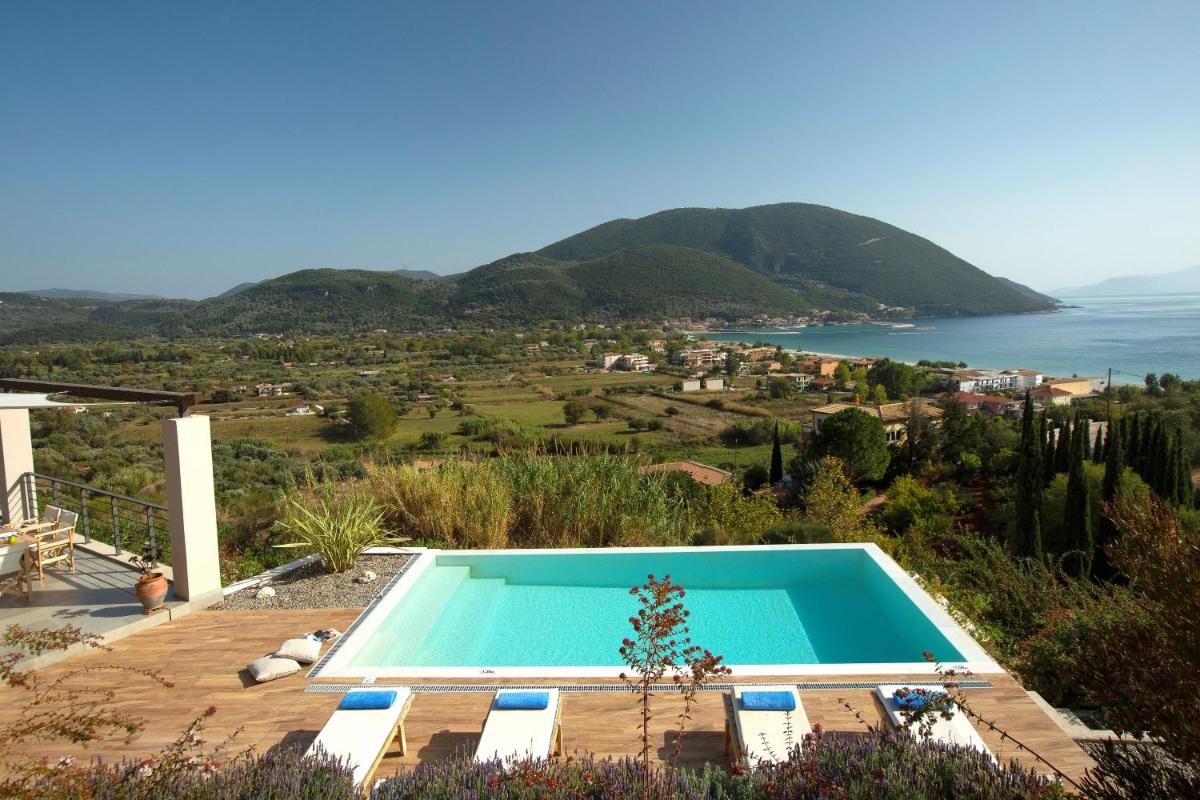 Hotel Anemos Luxury Villas - Image 1