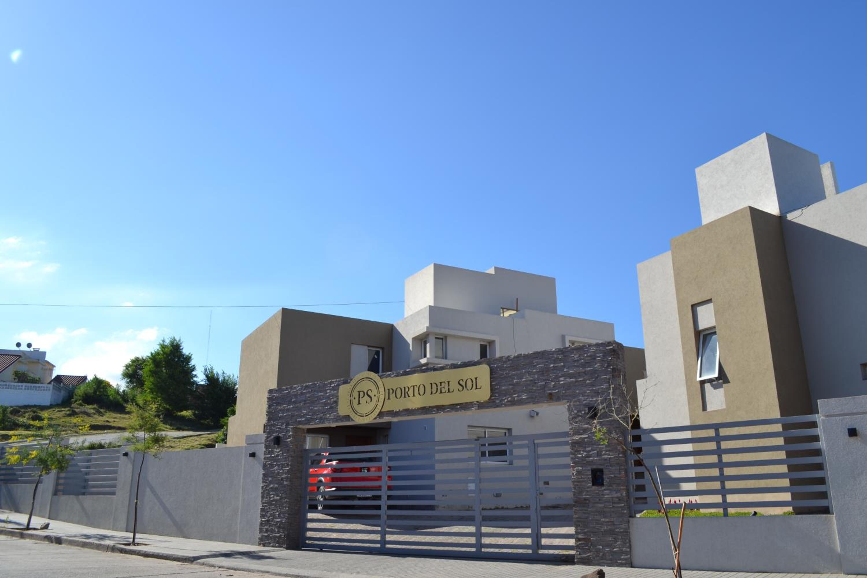 Hotel Apart Porto del Sol by CPH - Image 1