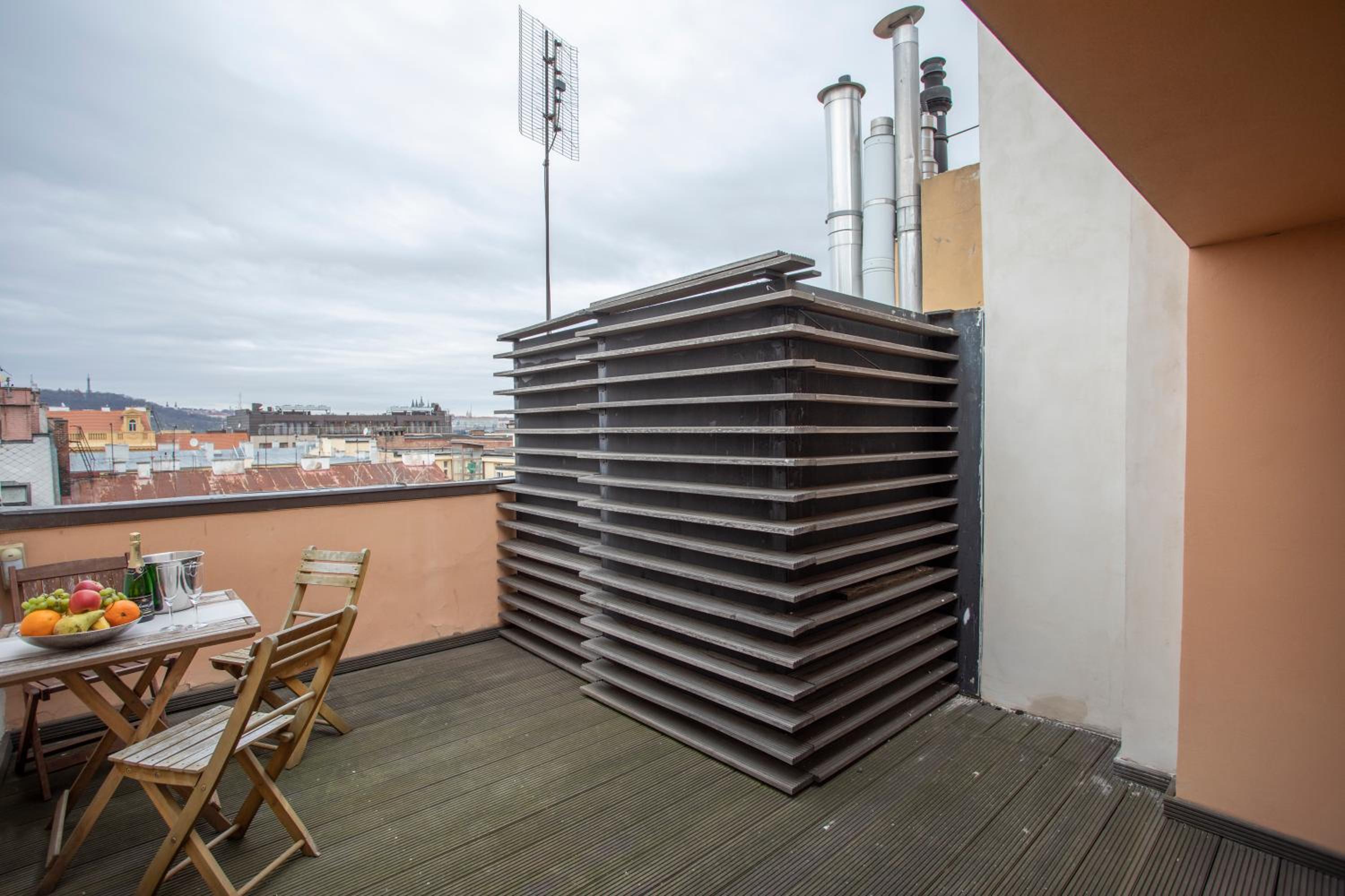 LUXURY CENTRAL DUPLEX WITH TERRACE