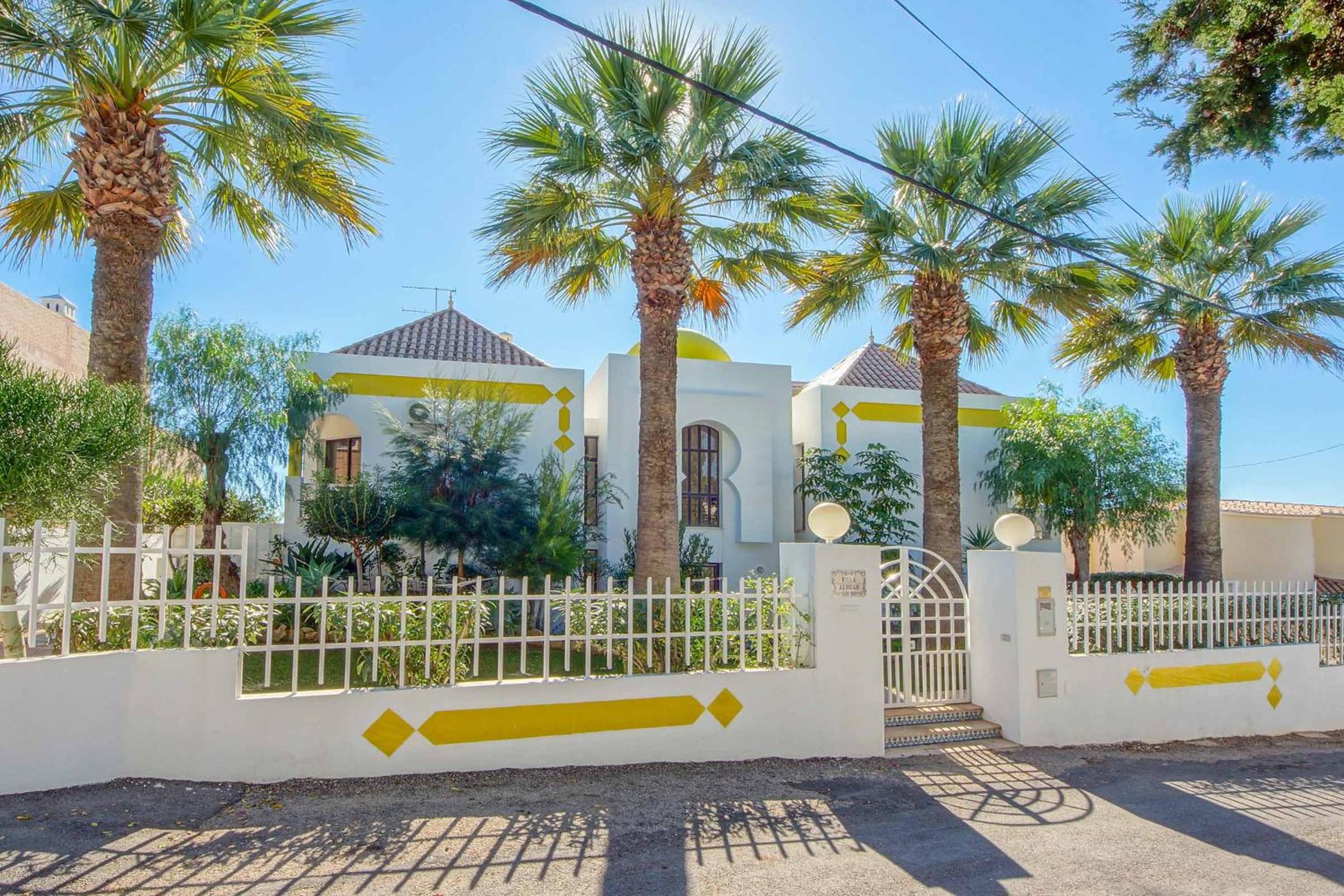 Hotel Villa Albuar - Image 1