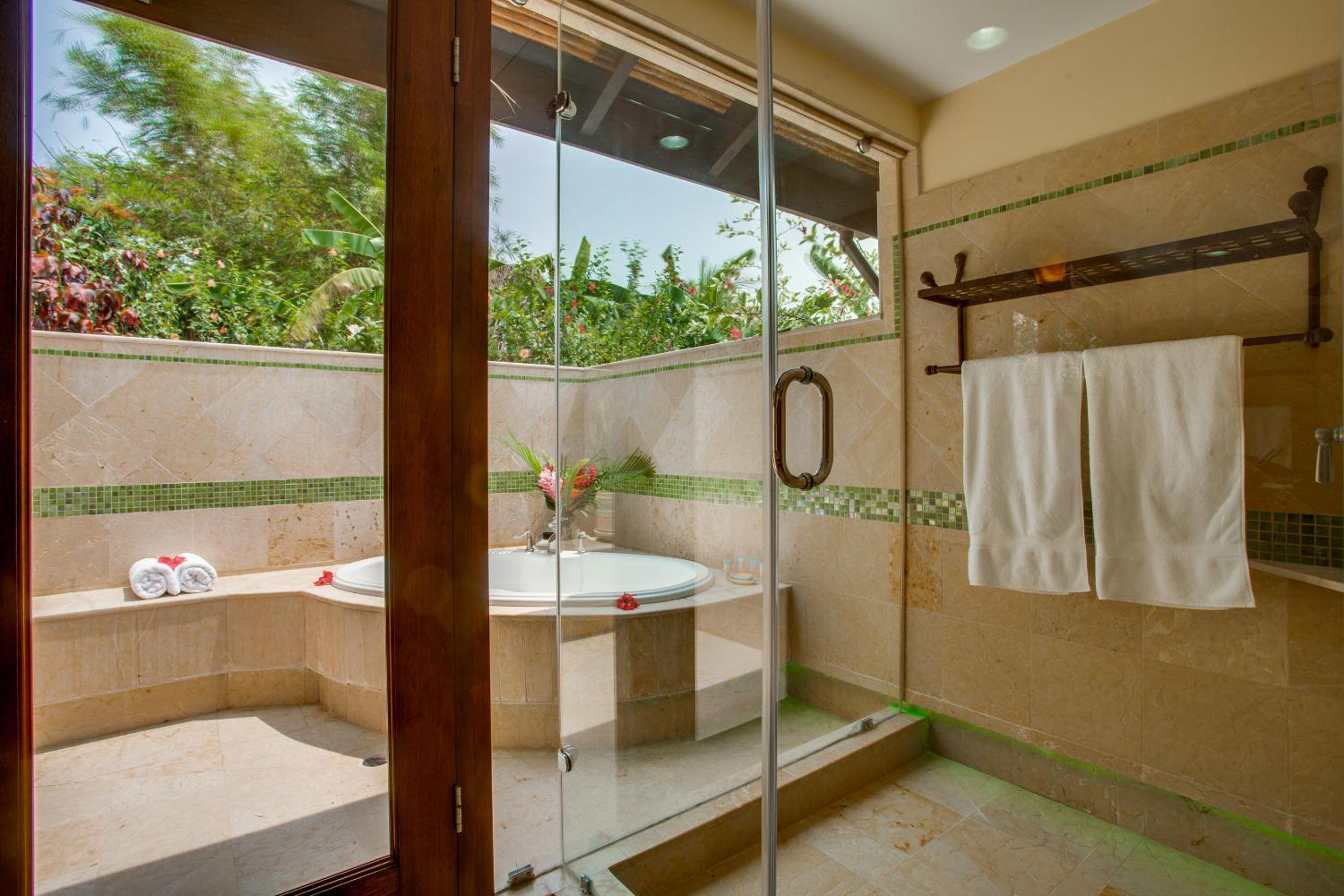Sleeping Giant Rainforest Lodge