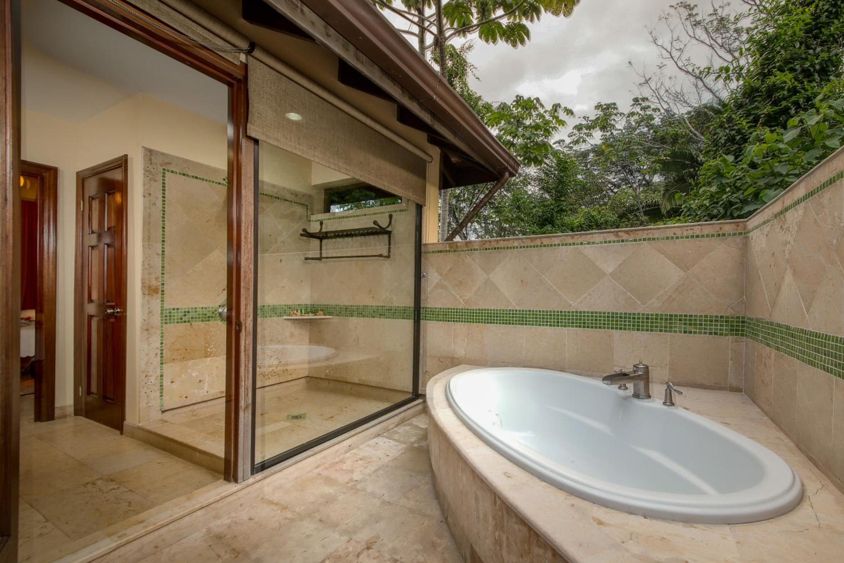 Sleeping Giant Rainforest Lodge