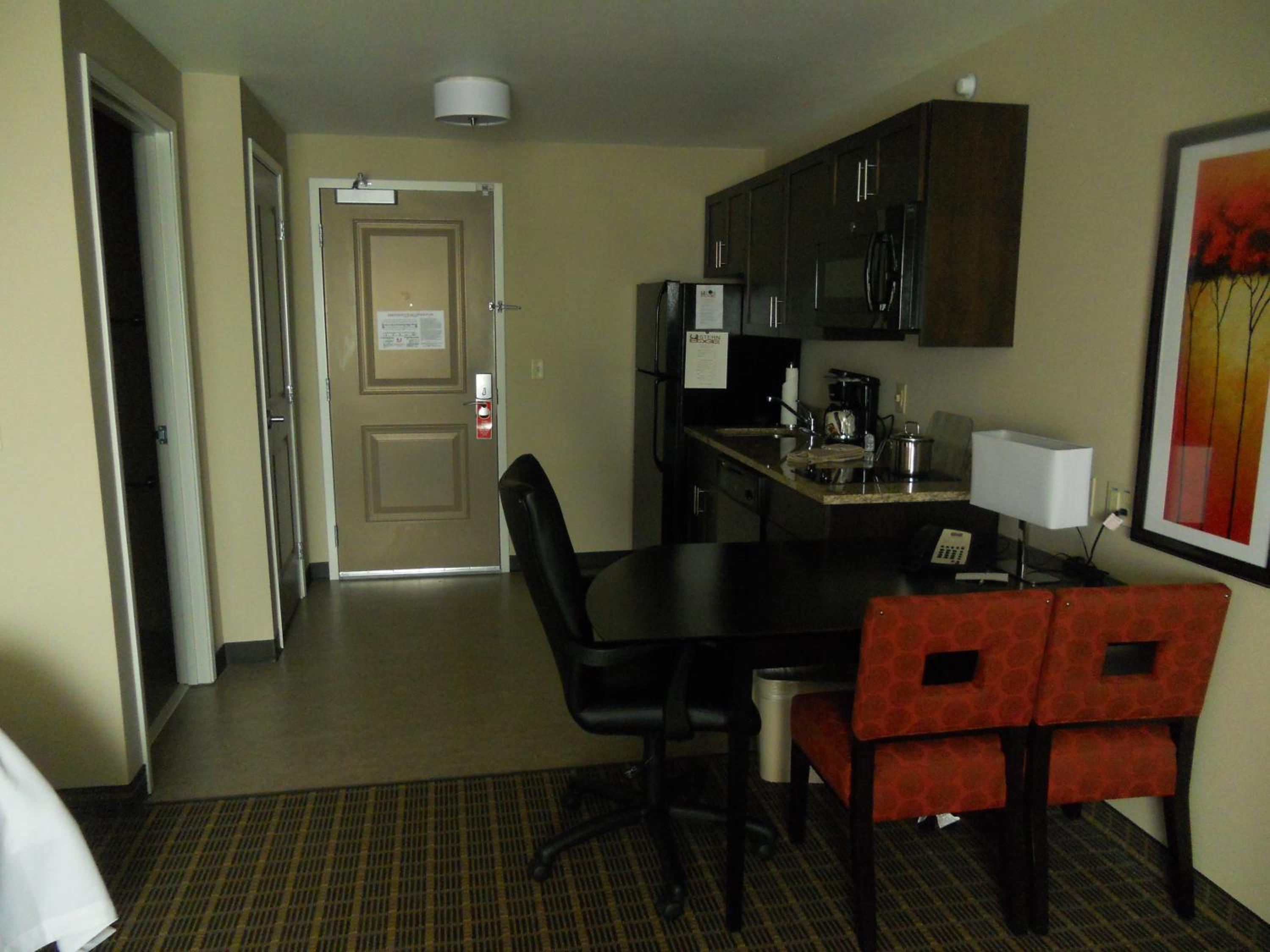 Hawthorn Extended Stay by Wyndham Dickinson