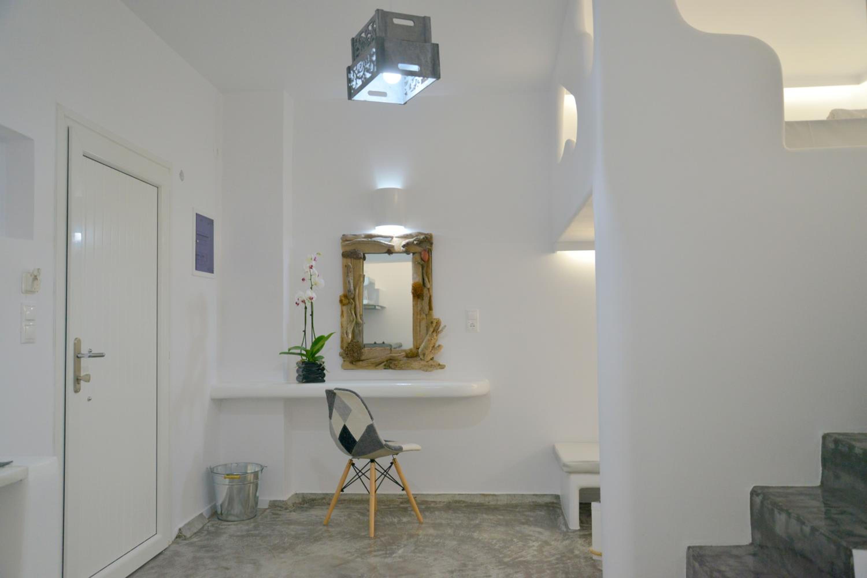 Moschoula Studios en Adamas — recepcion & lobby