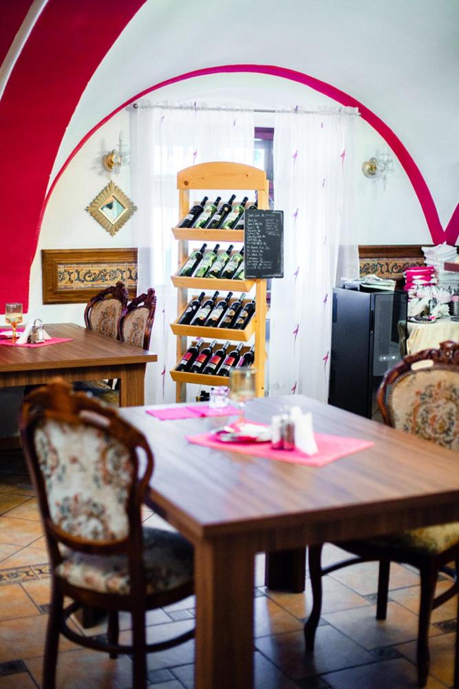restaurant