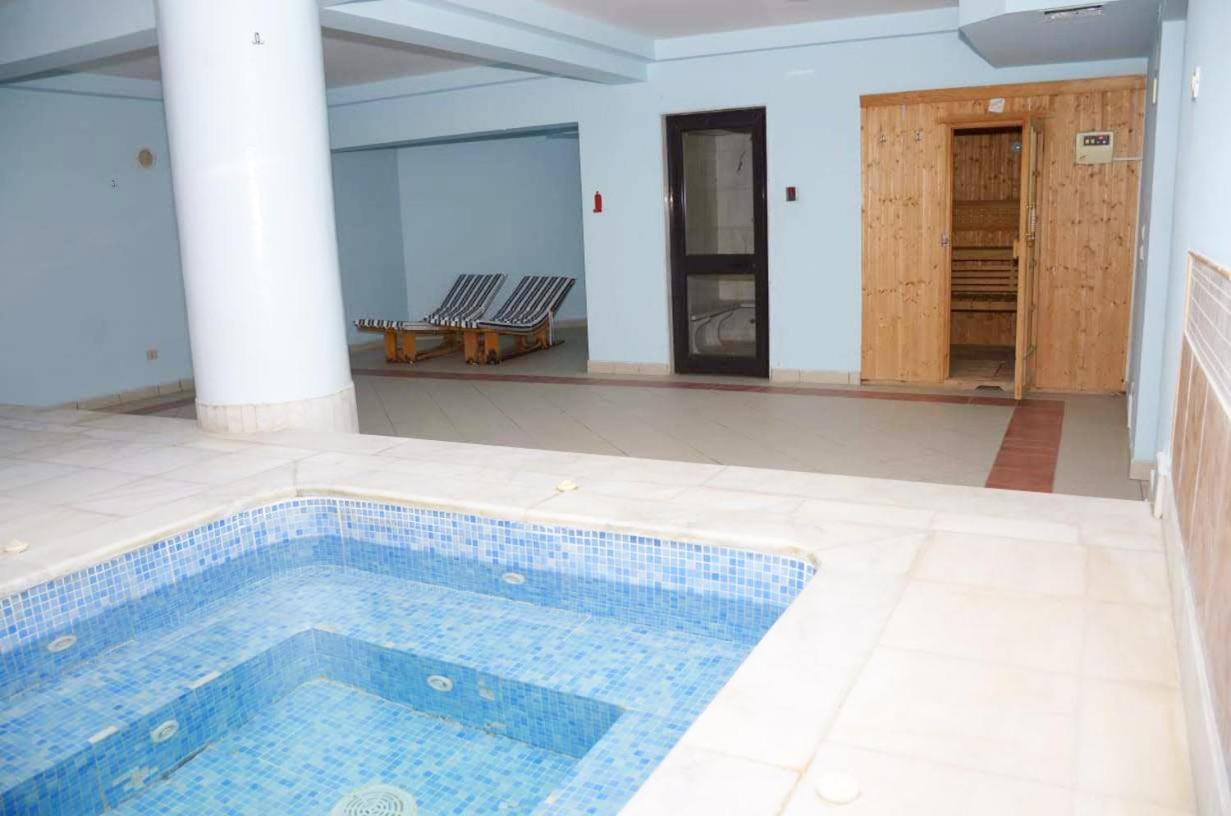 Esplanada hotel Apartments
