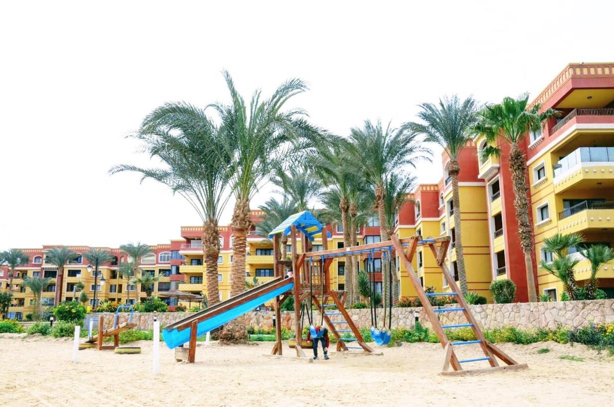 Esplanada hotel Apartments