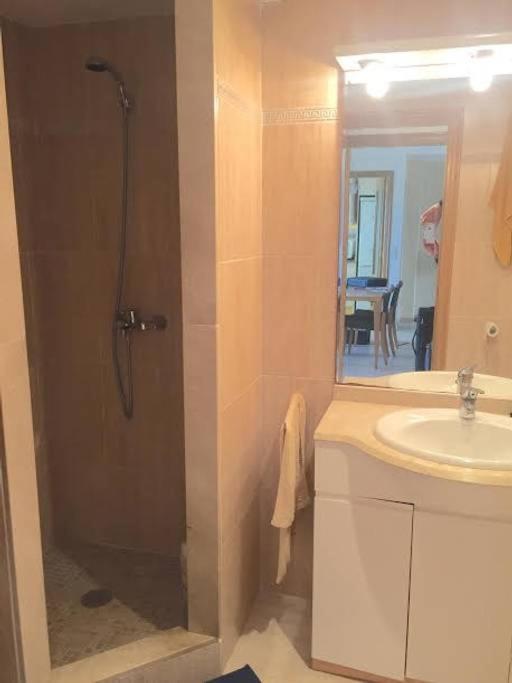 .Apartamento 1a linea de playa + piscina + parking DAIMUS view 2