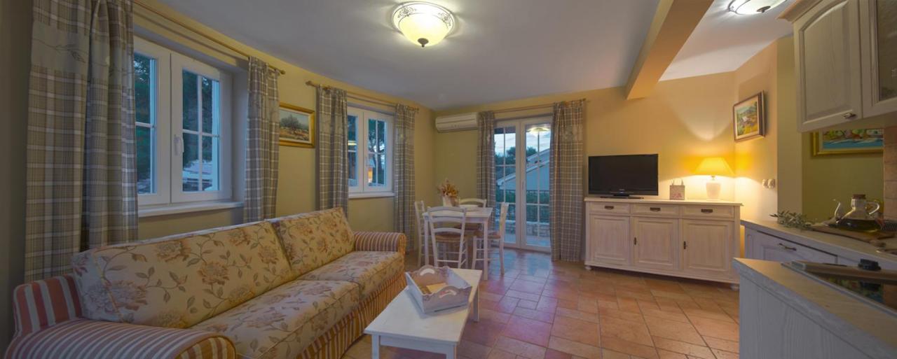 Villa Rosa view 3
