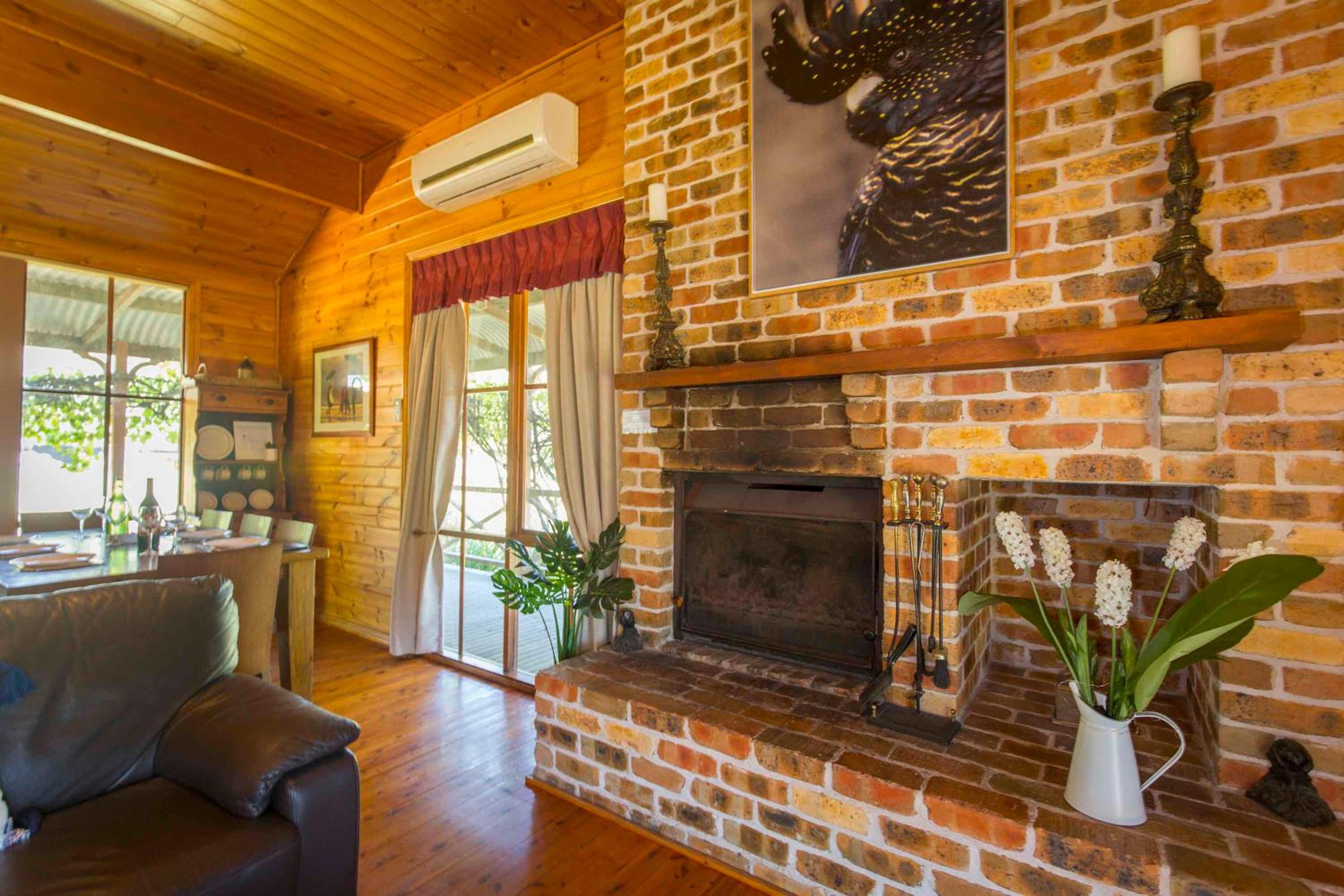 Silky Oak Cottage view 3