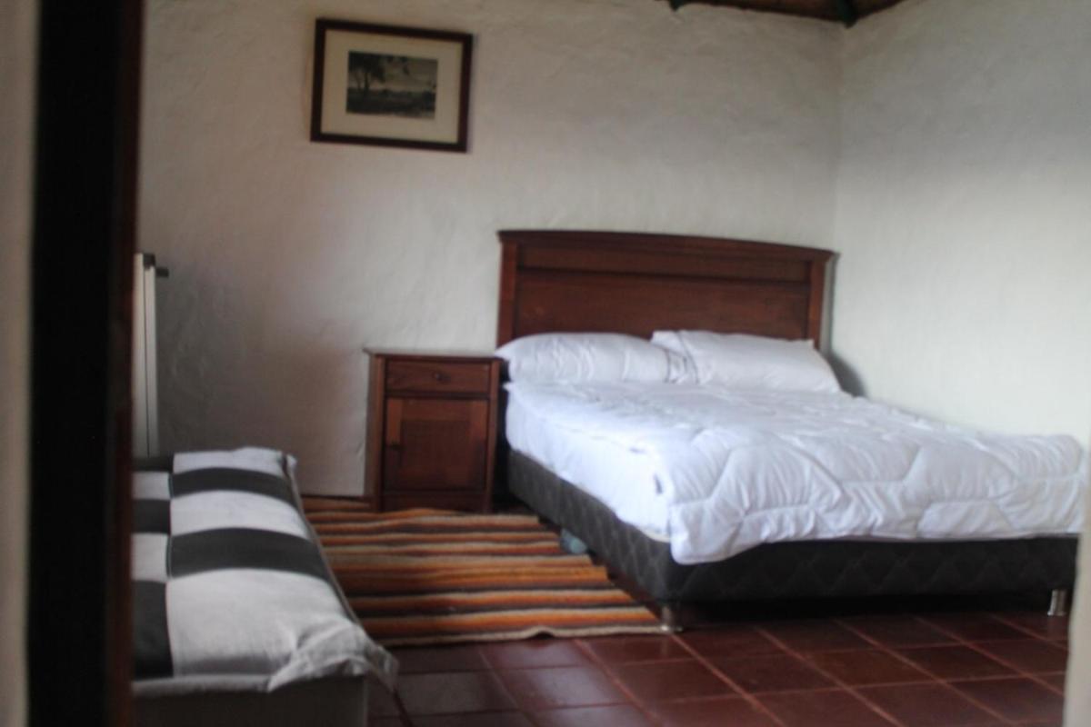 Chalet Guatavita - Tominé. La Casa Amarilla