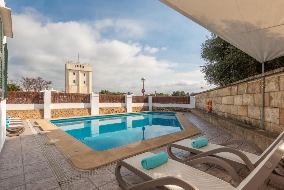 Villa Caryana view 4