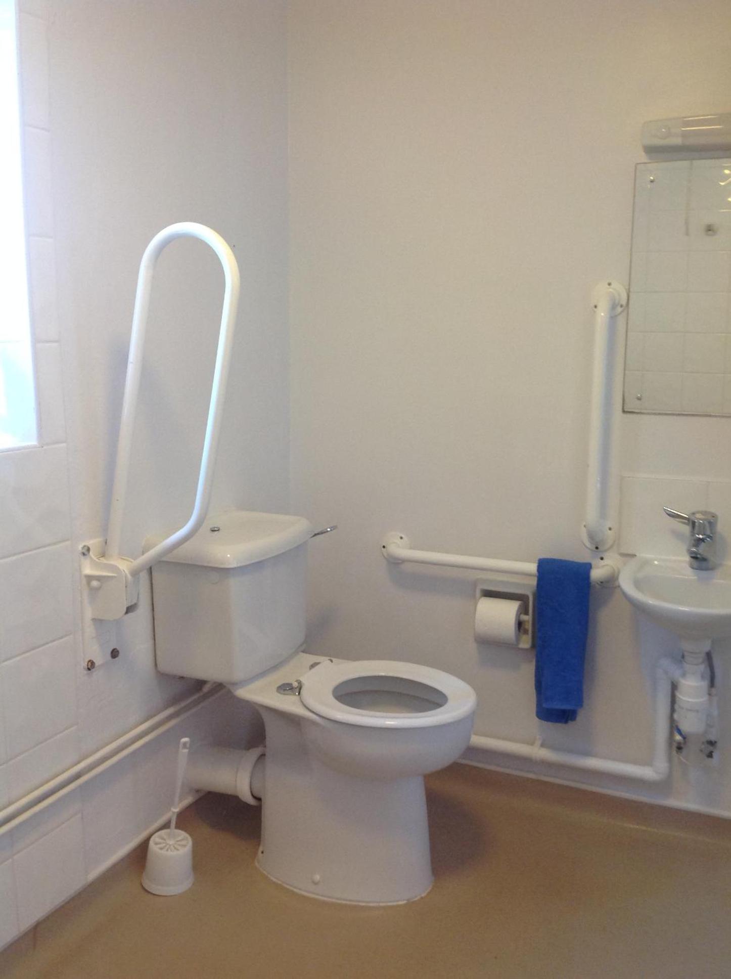 Photo 10