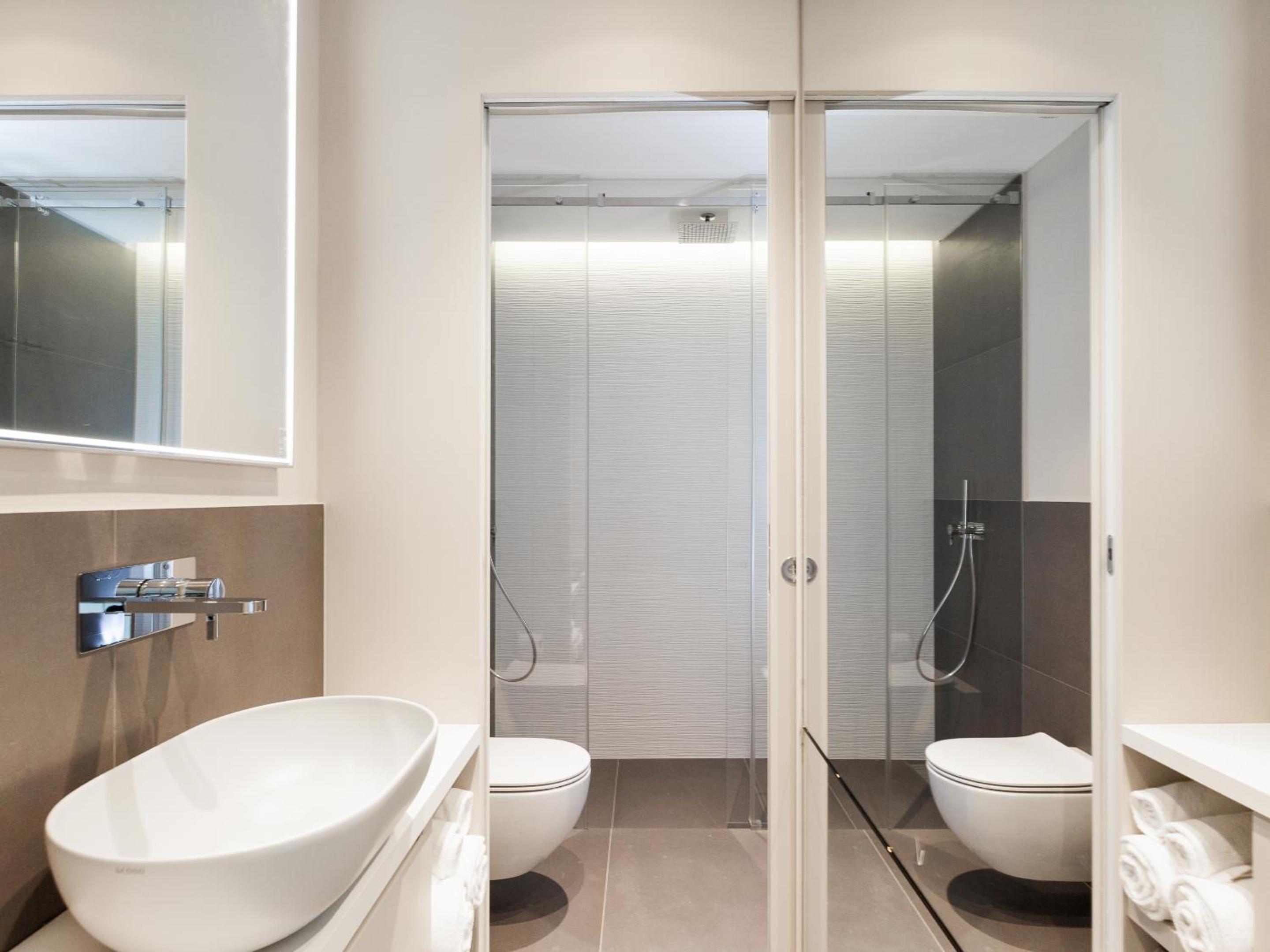 easyhomes-Duomo Suites & Apartments