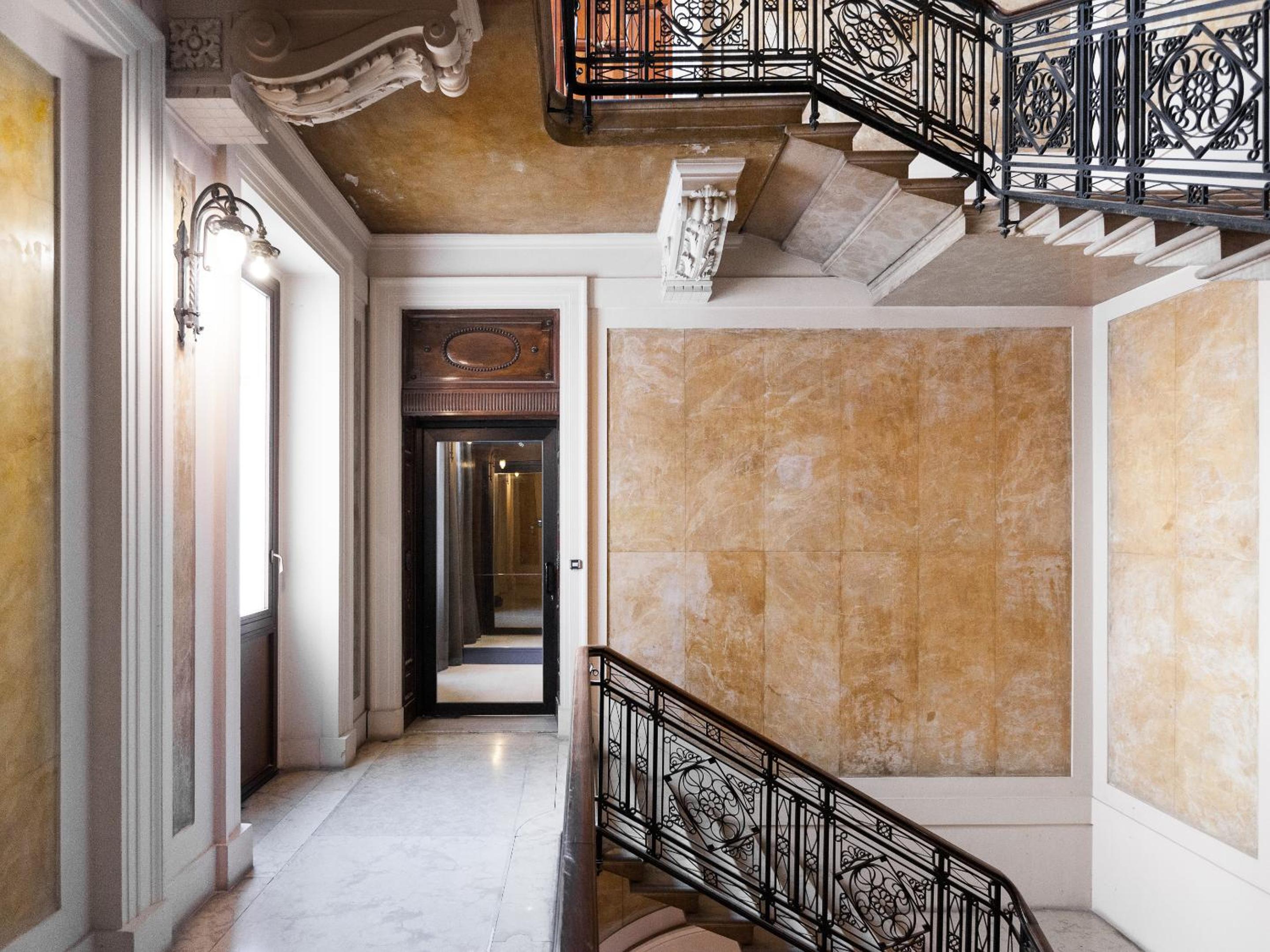 easyhomes-Duomo Suites & Apartments