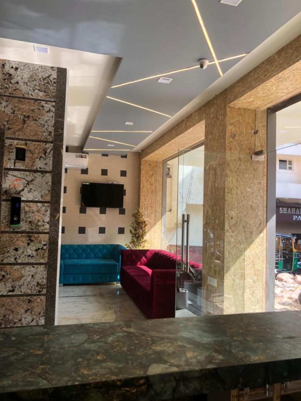 Hotel Royal Suites