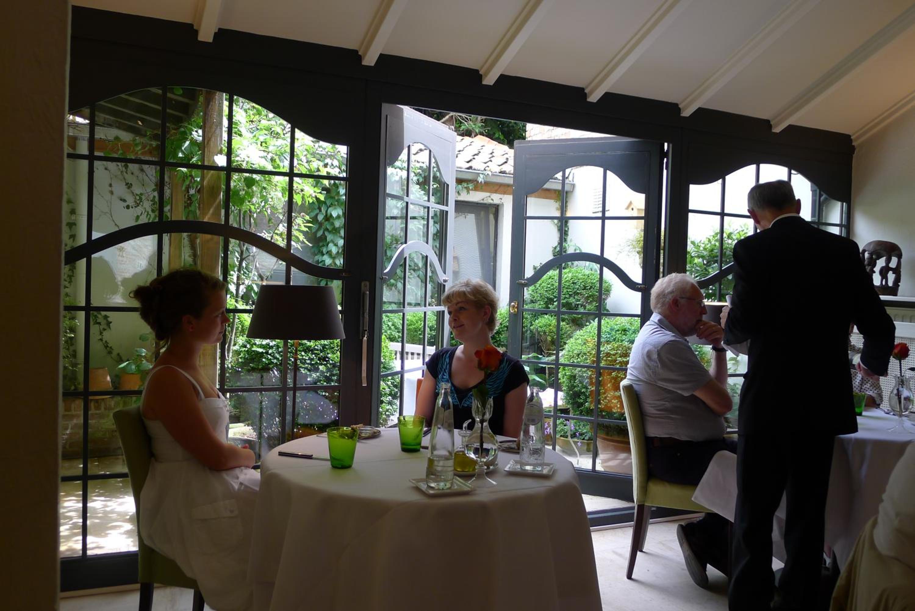 The Herring's Residence - Stylish Private Cottage with Breakfast in Historic Center - Adults-Only