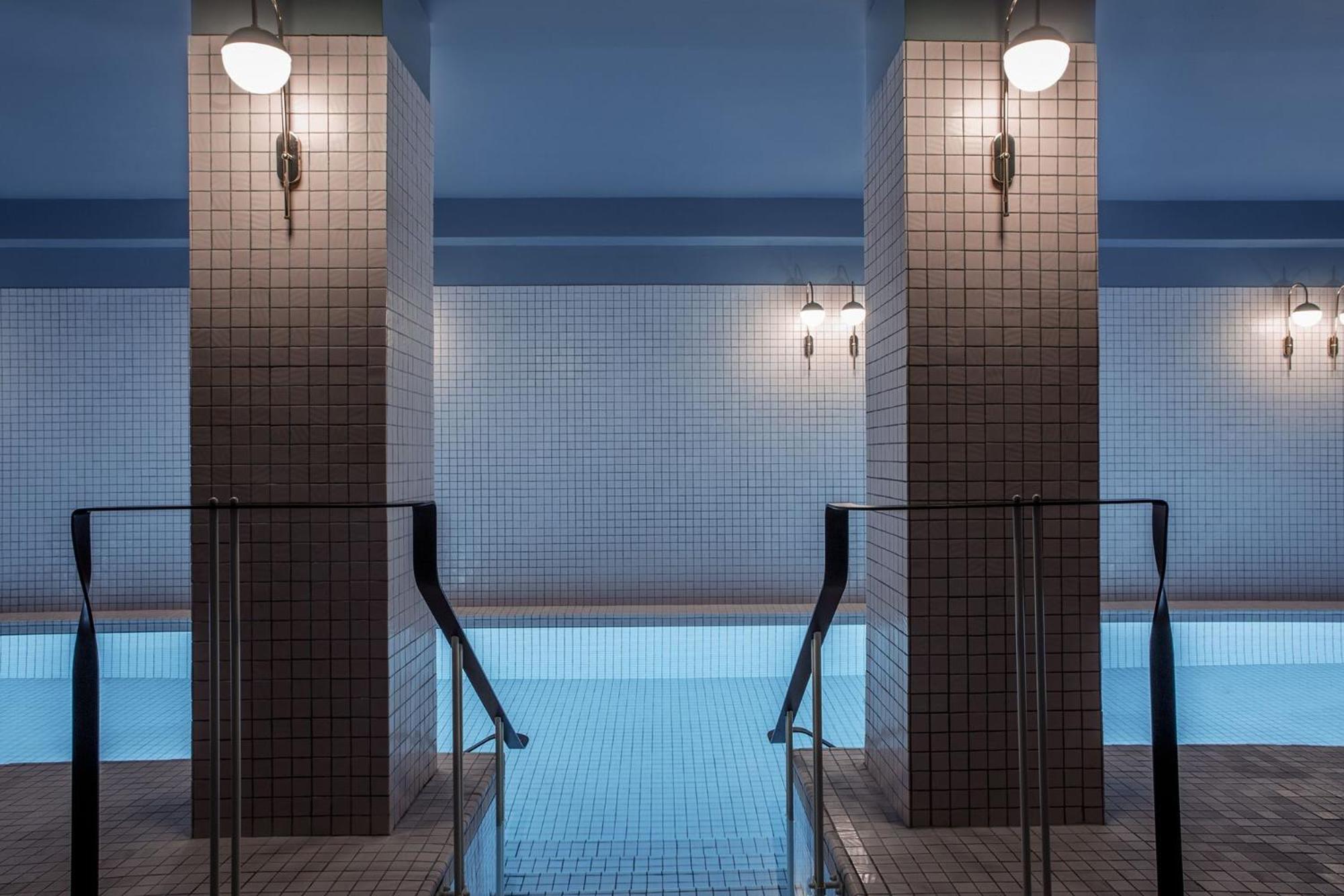 Hôtel du Rond-point des Champs-Élysées - Esprit de France