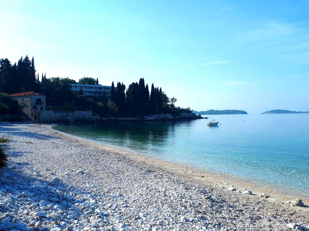 Hotel Horizon - Image 1