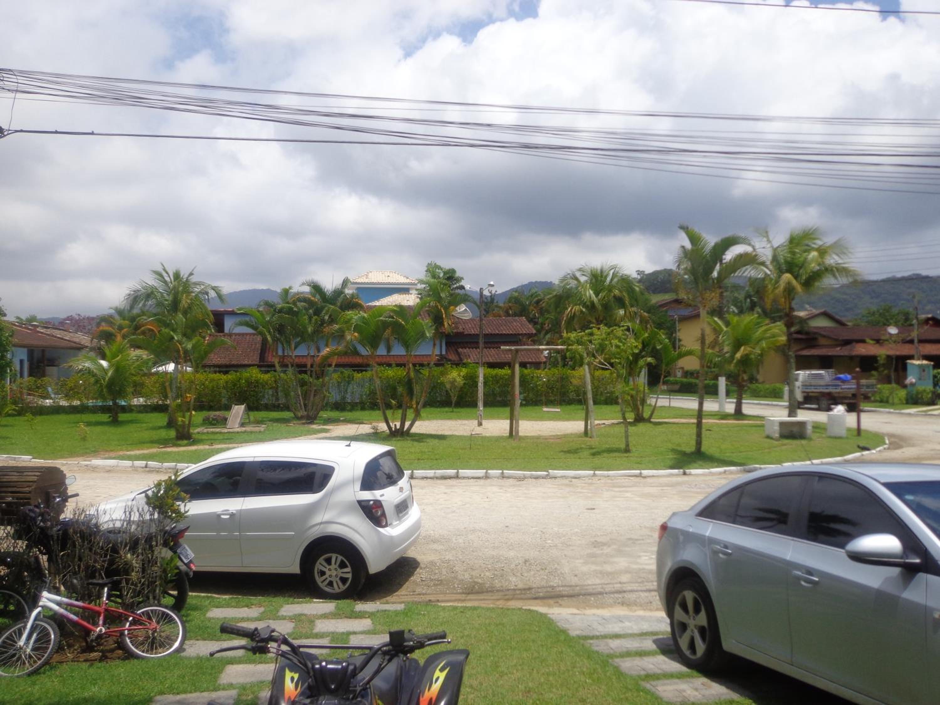CASA UBATUBA CONDOMINIO FECHADO