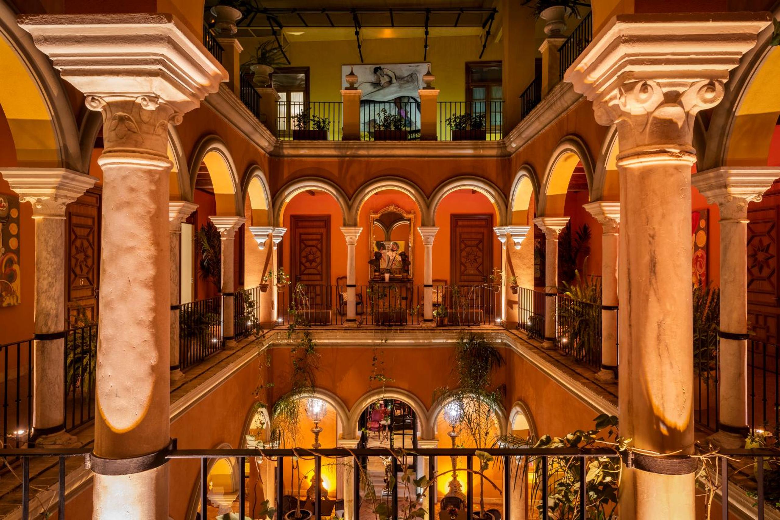 Hotel Casa Del Poeta-0