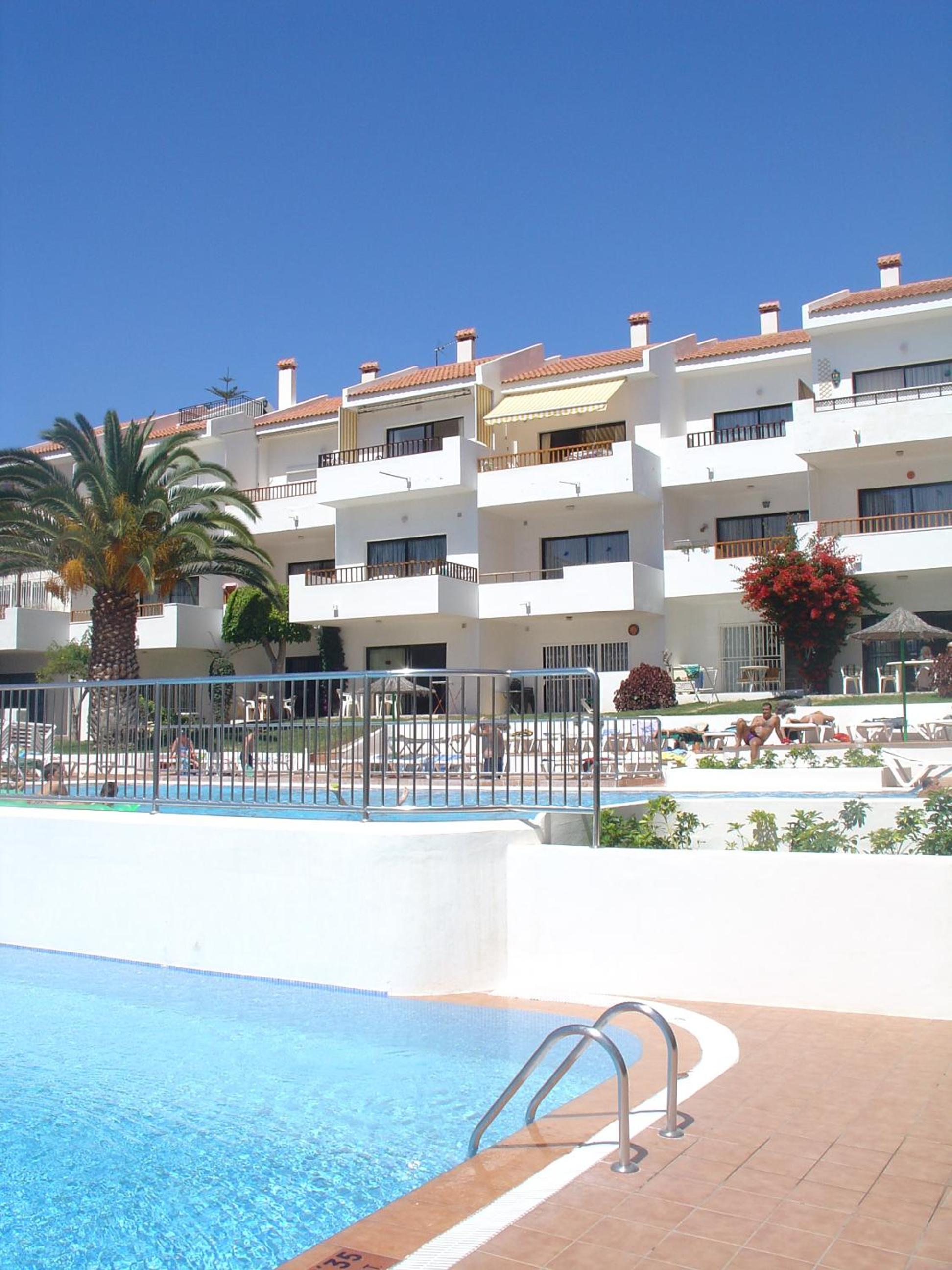 Apartamentos HG Cristian Sur
