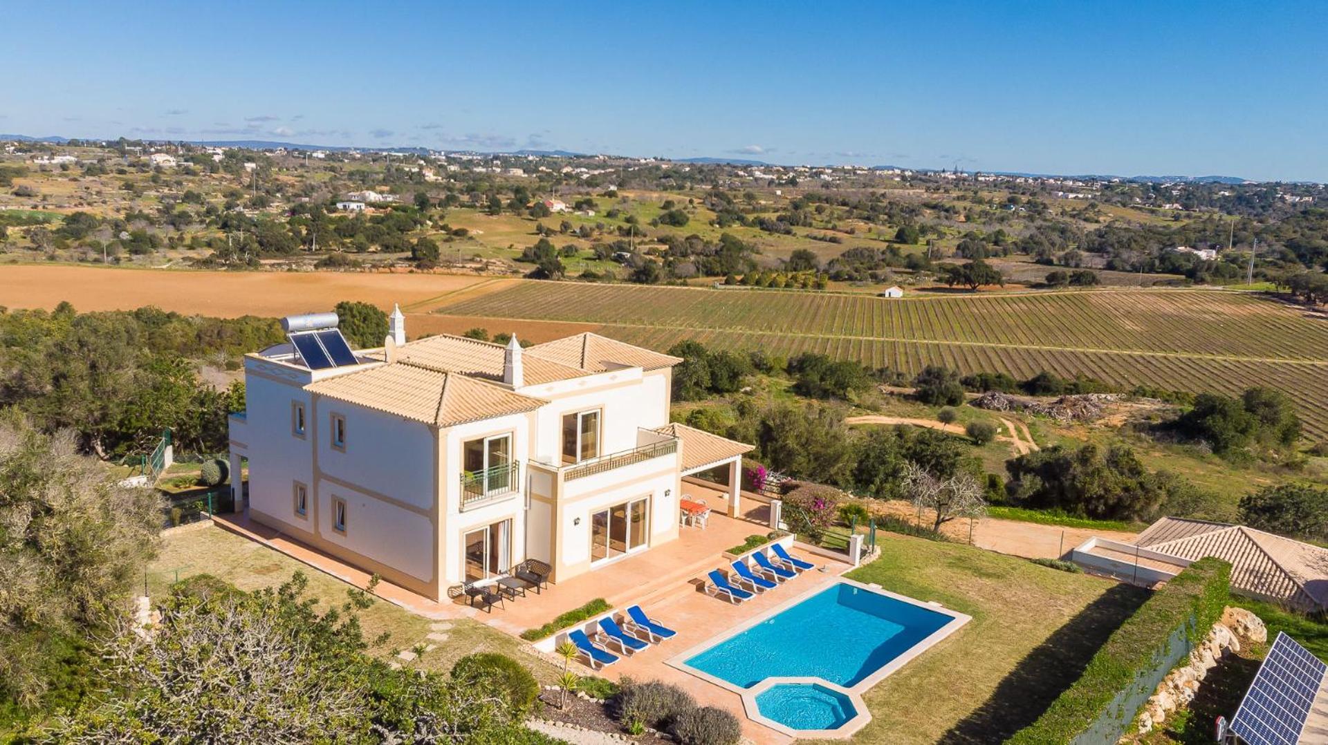 Villa Agua by Gabi Miguel