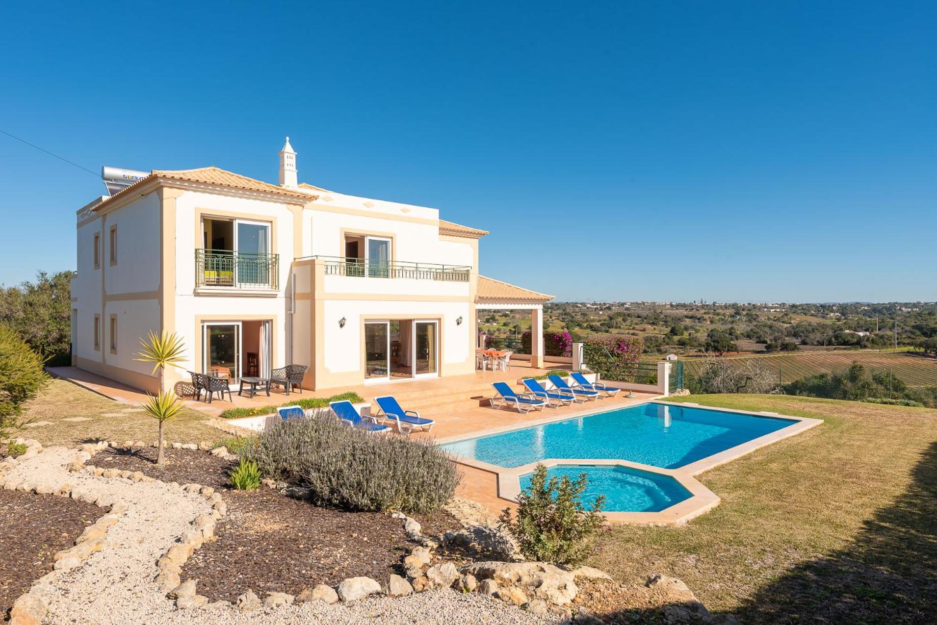 Villa Agua by Gabi Miguel