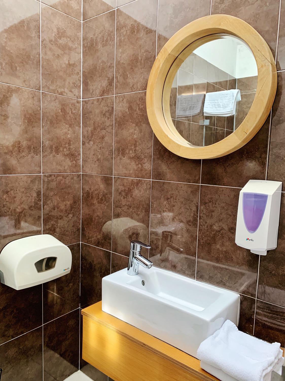 WW Hostel & Suites — photo 33