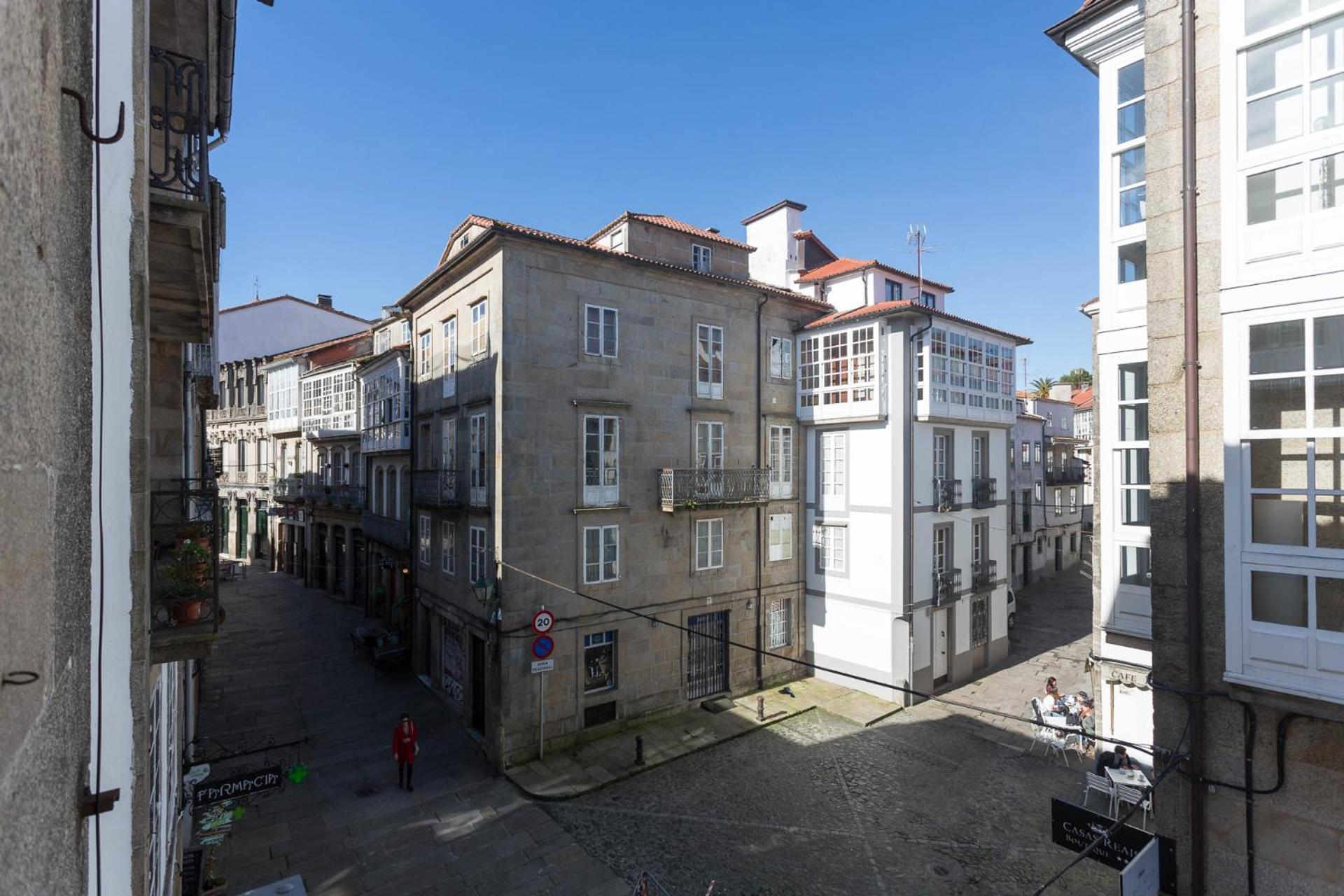 Luxury apartment-free parking photo 3
