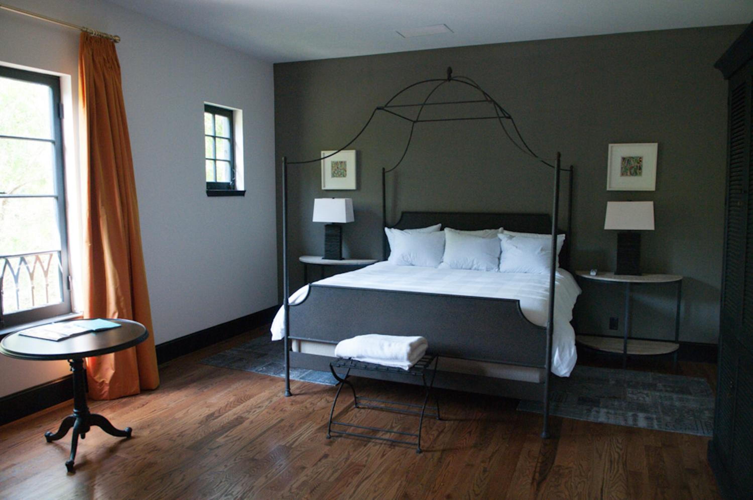 Hotel Domestique