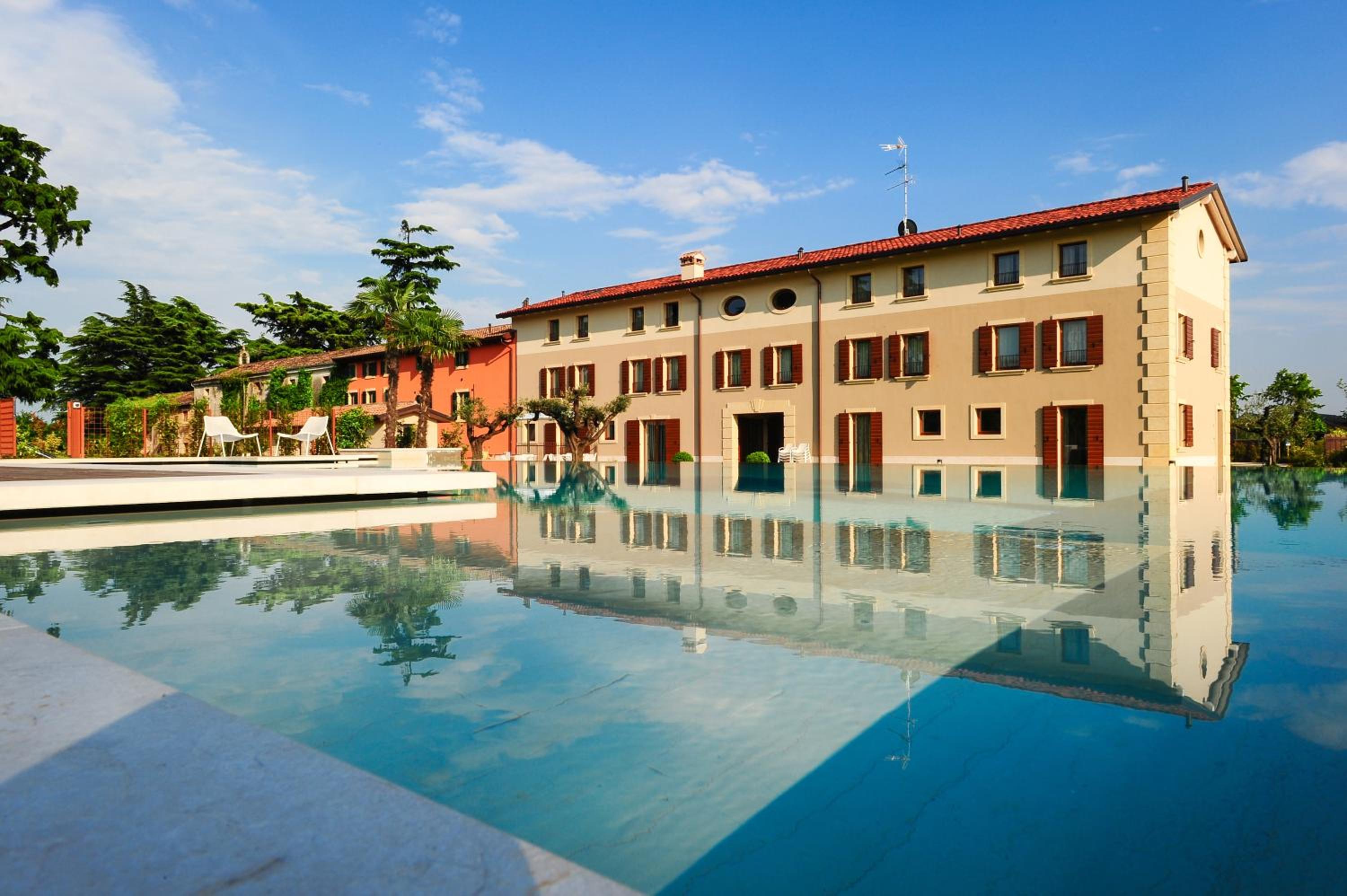 Belvivere Suites