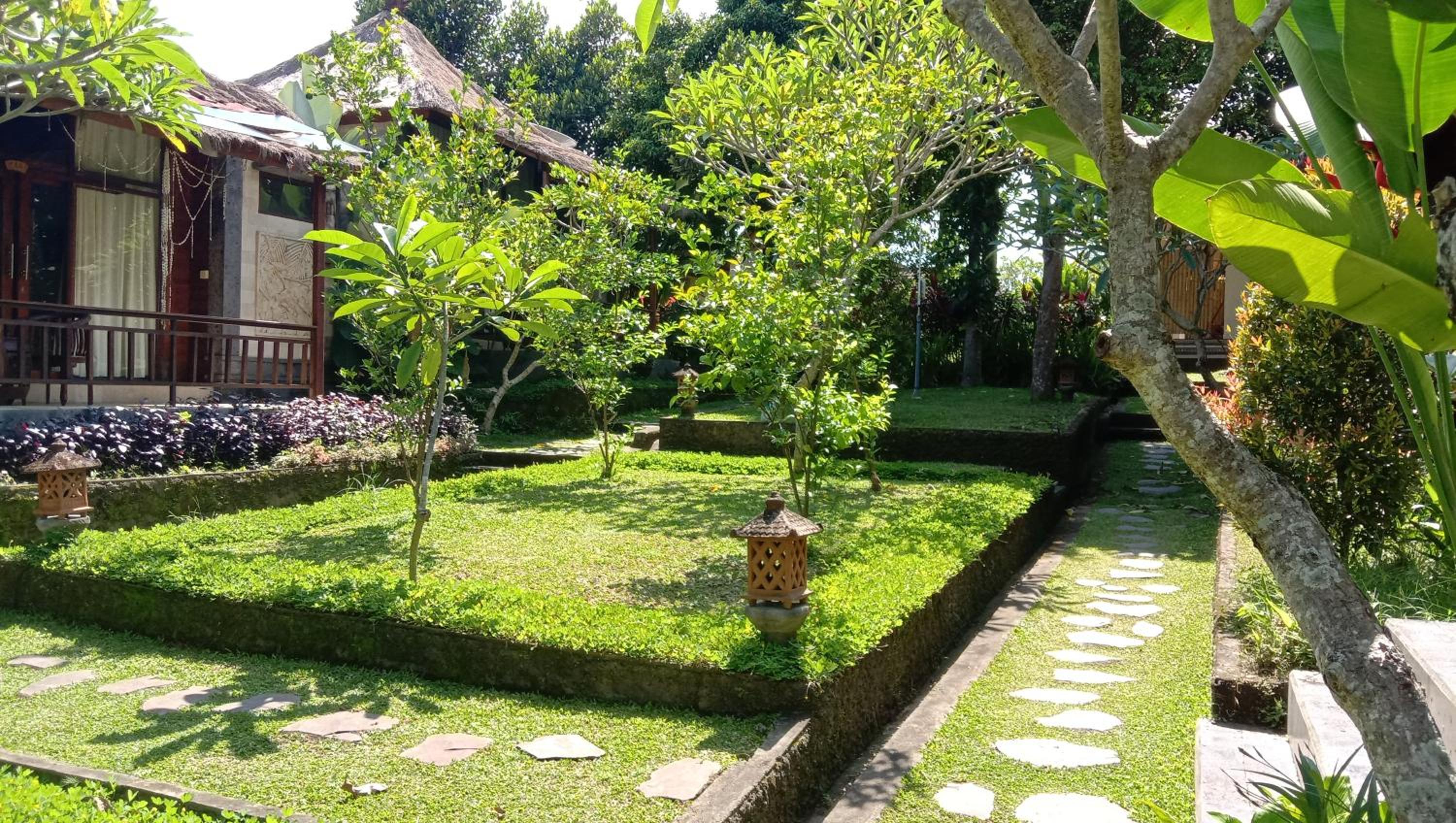 Astawa House